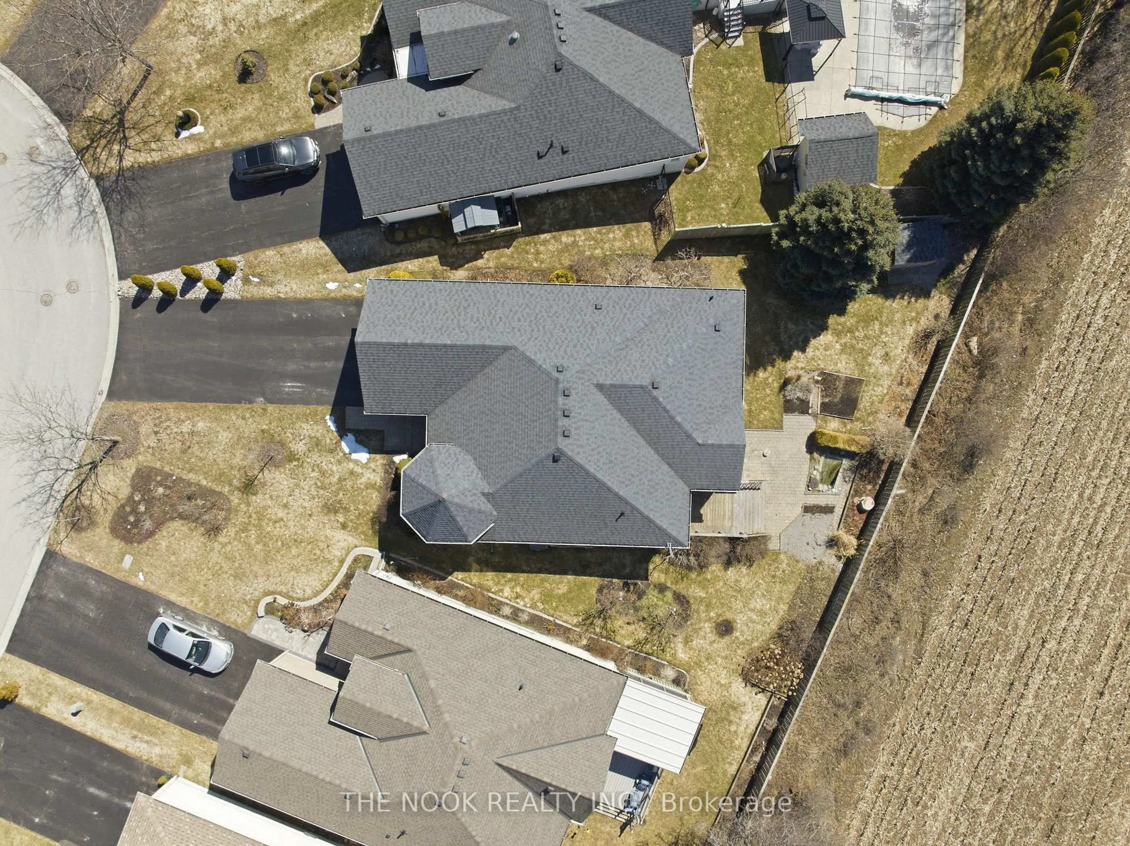 A pic from outside/outdoor area/front of a property/back of a property/a pic from drone, street for 46 Huffman Ave, Port Hope Ontario L1A 4K1