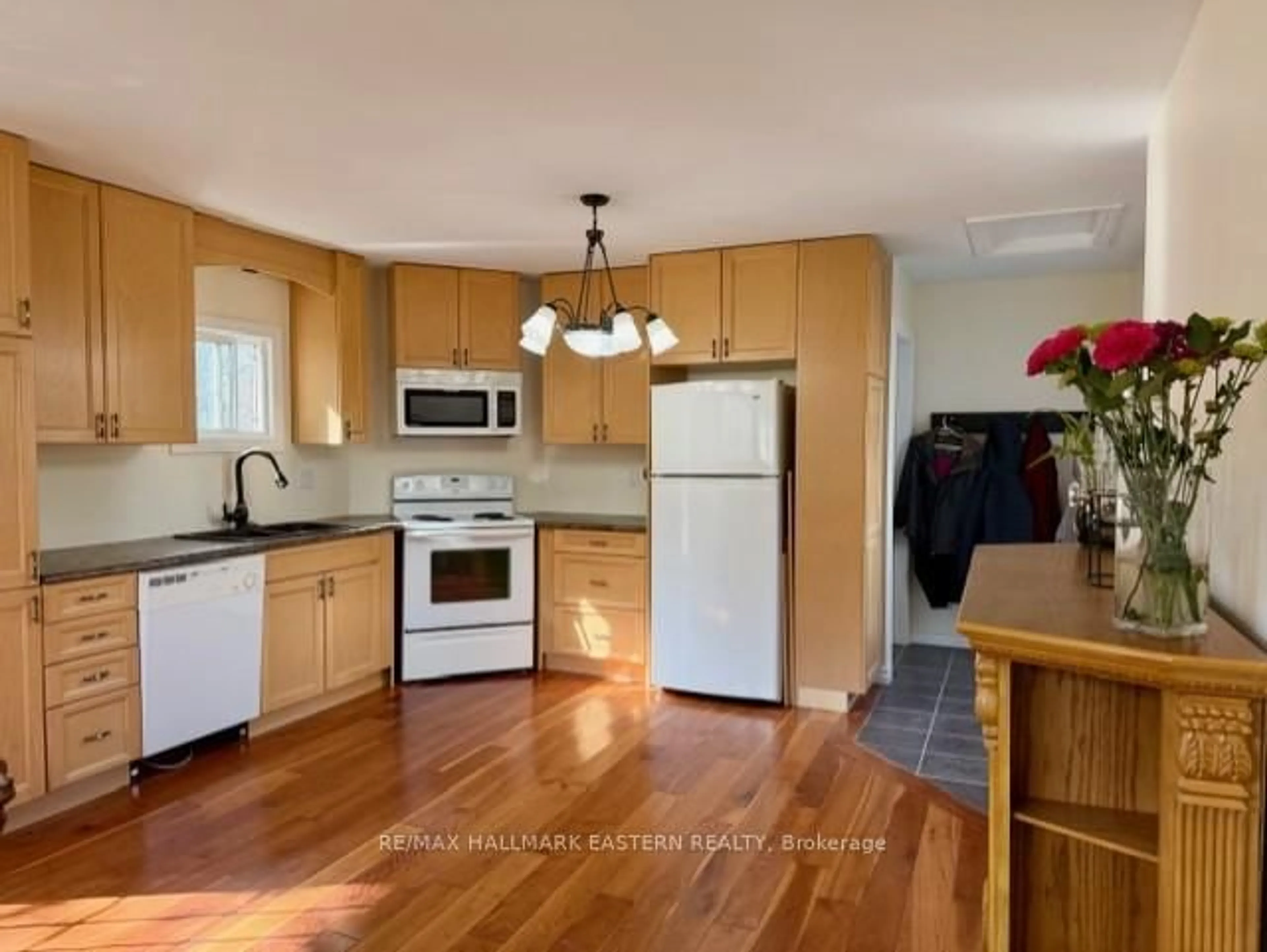 Unknown for 23 Colbourne St, Selwyn Ontario K0L 2H0