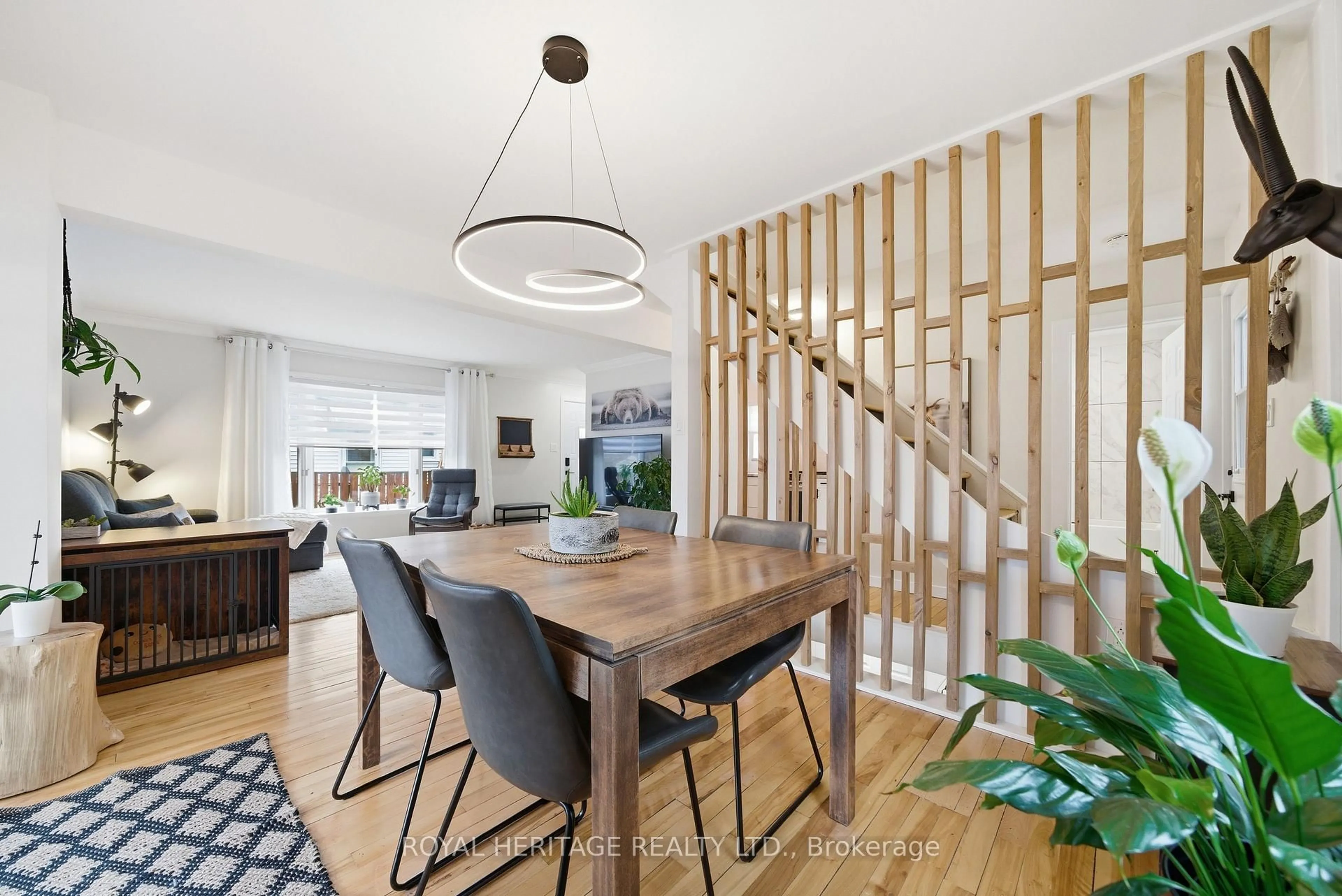 Dining room, wood/laminate floor for 35 Mikel Ave, Belleville Ontario K8N 2J1