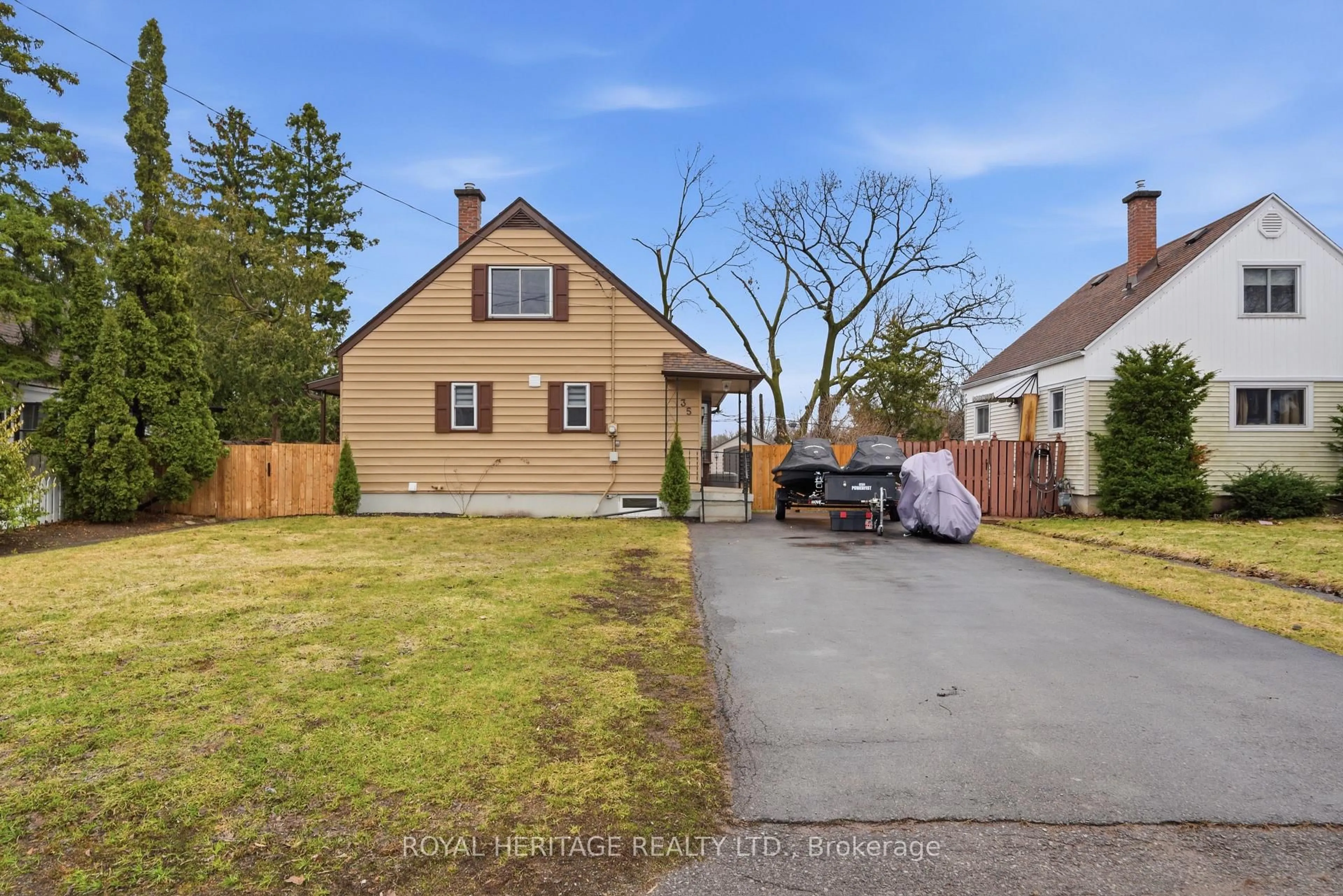 A pic from outside/outdoor area/front of a property/back of a property/a pic from drone, street for 35 Mikel Ave, Belleville Ontario K8N 2J1