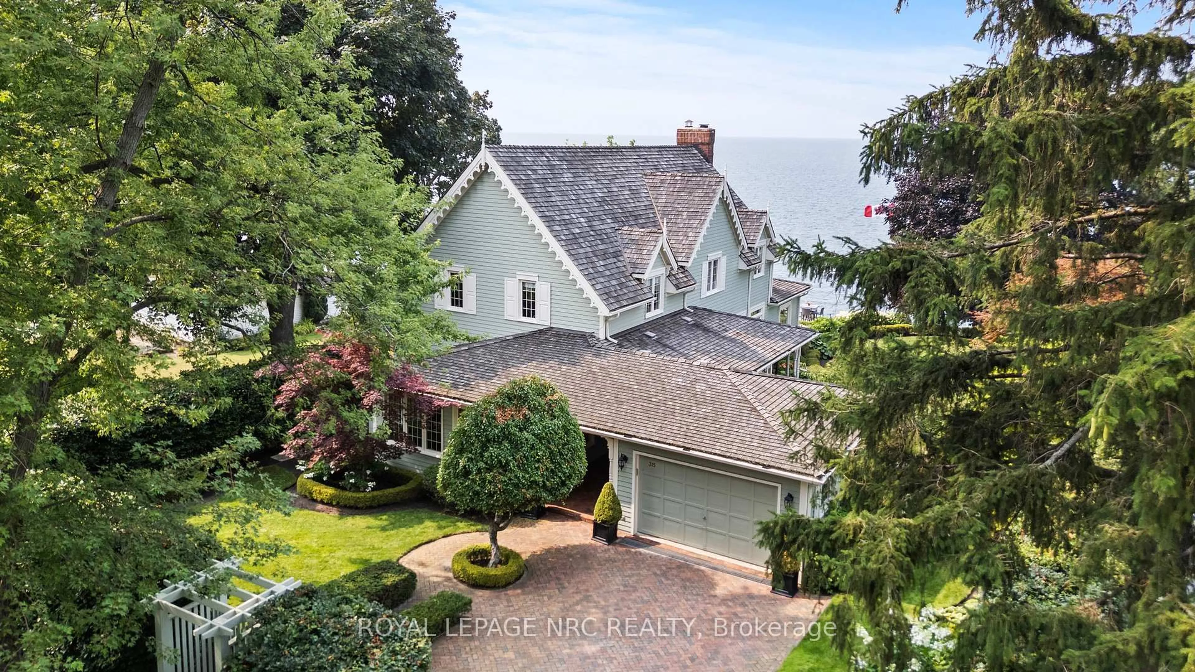 A pic from outside/outdoor area/front of a property/back of a property/a pic from drone, water/lake/river/ocean view for 315 Niagara Blvd, Niagara-on-the-Lake Ontario L0S 1J0