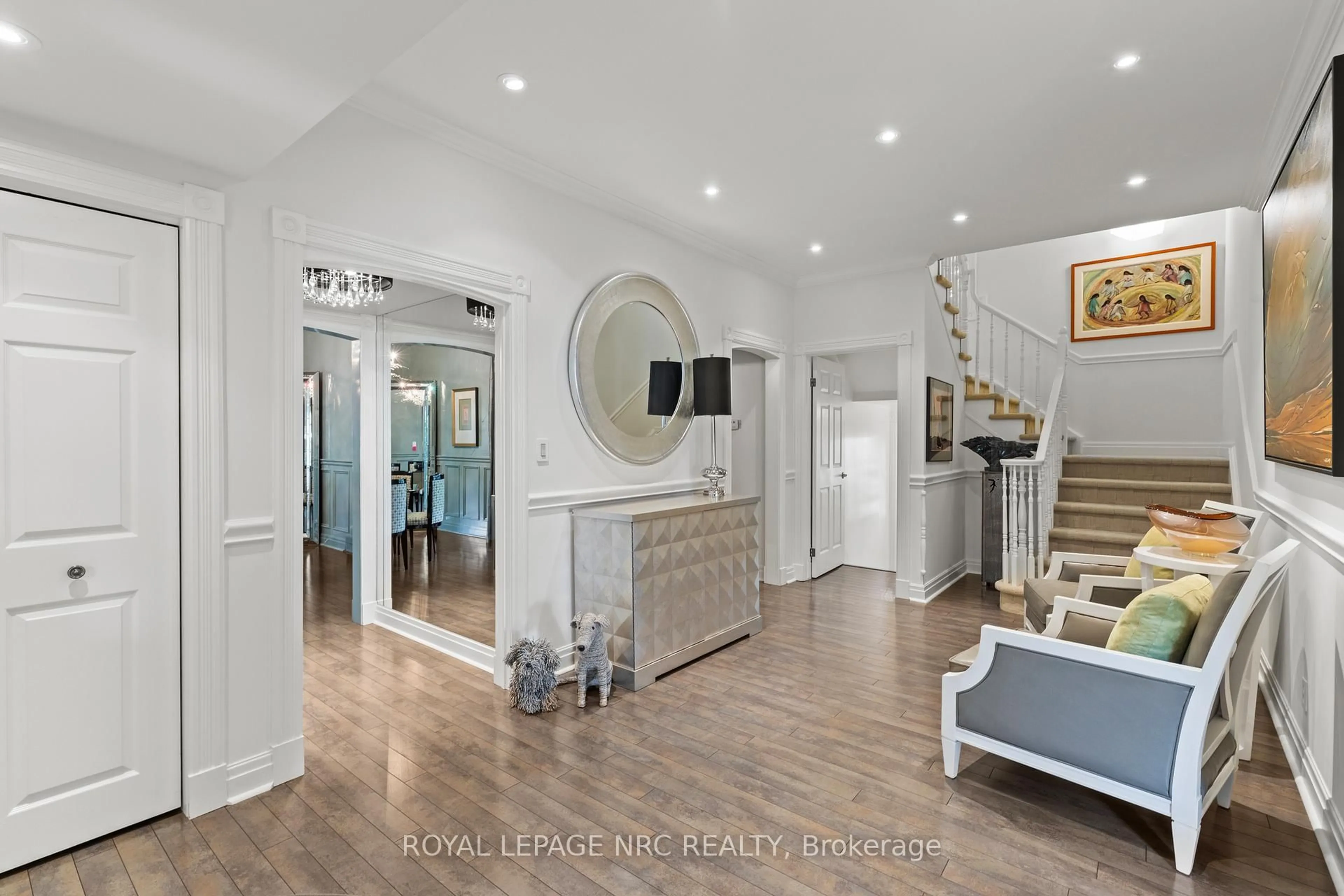 Indoor entryway for 315 Niagara Blvd, Niagara-on-the-Lake Ontario L0S 1J0