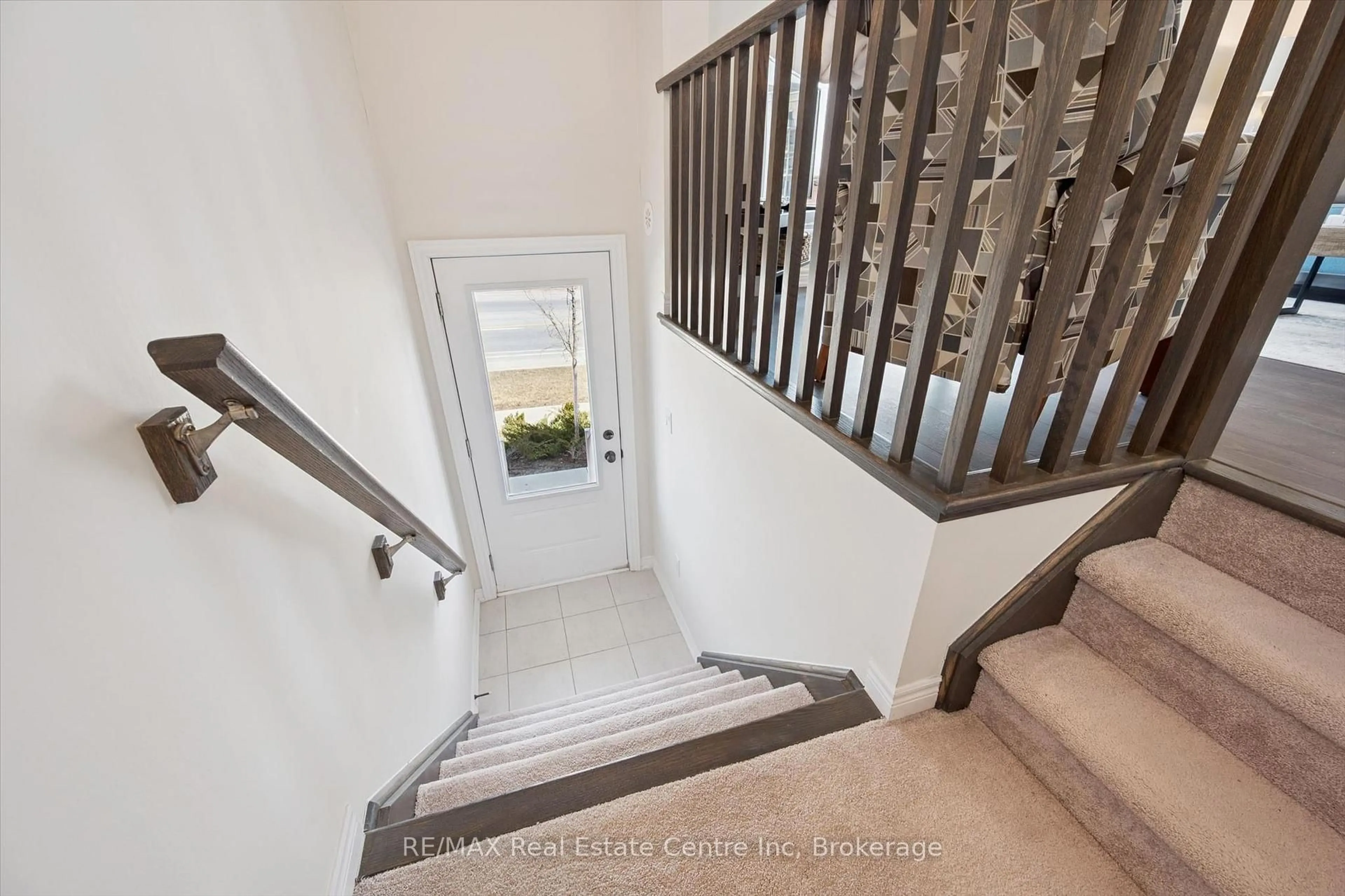 Unknown for 126 Watson Pkwy #9, Guelph Ontario N1E 0P6