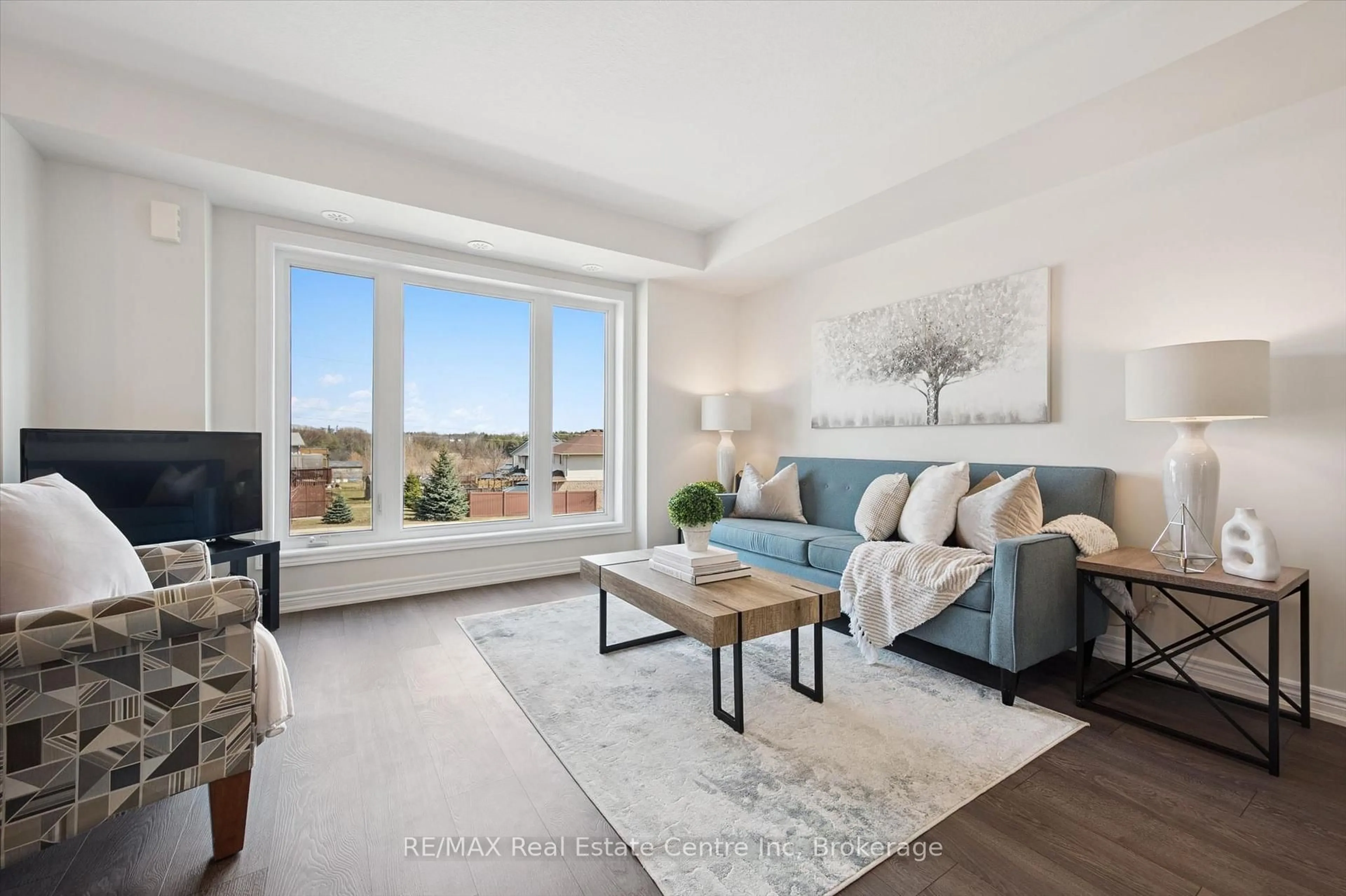 Living room with furniture, unknown for 126 Watson Pkwy #9, Guelph Ontario N1E 0P6