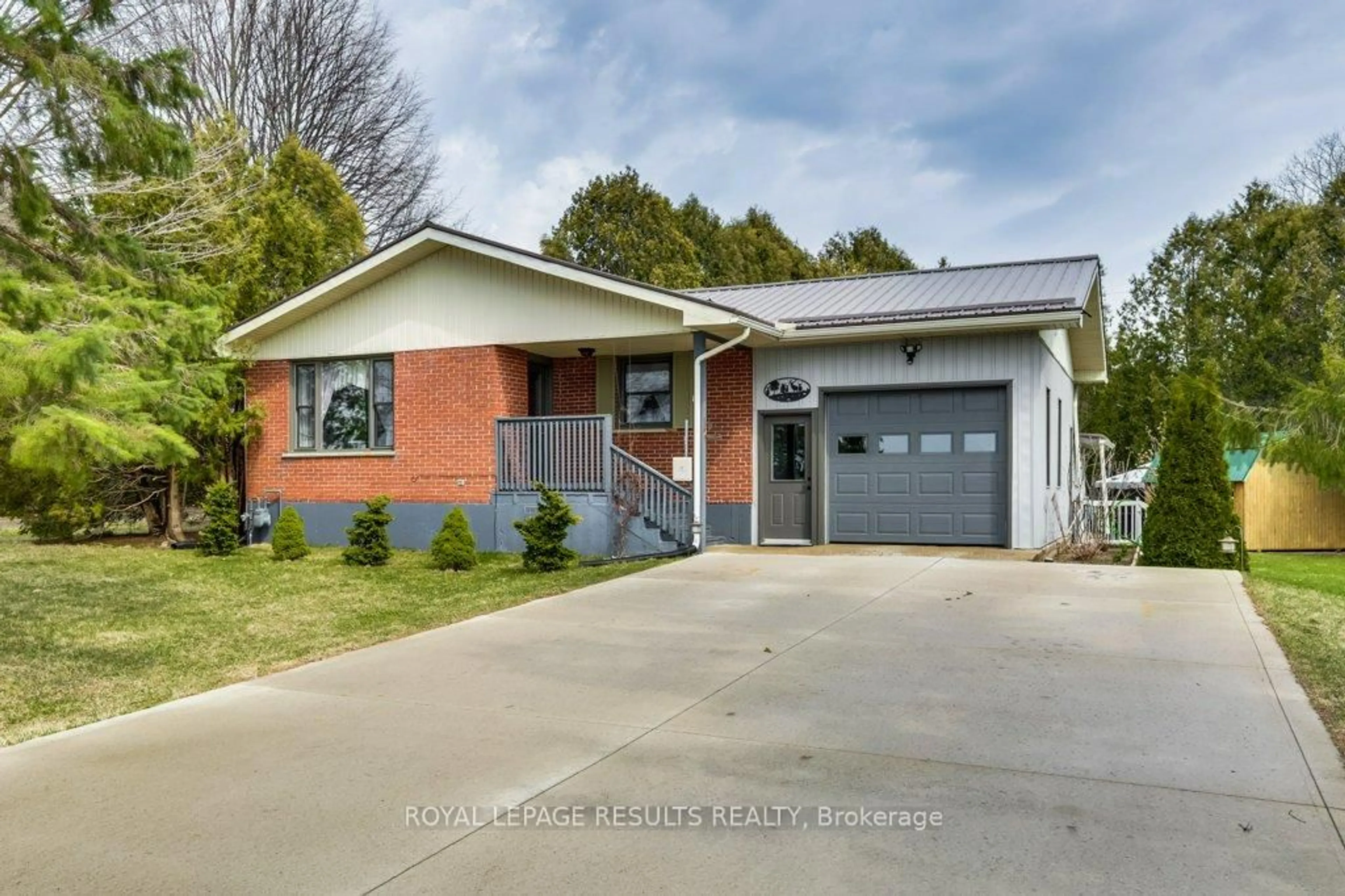 Home with brick exterior material, street for 9200 Richmond Rd, Bayham Ontario N5H 2R1