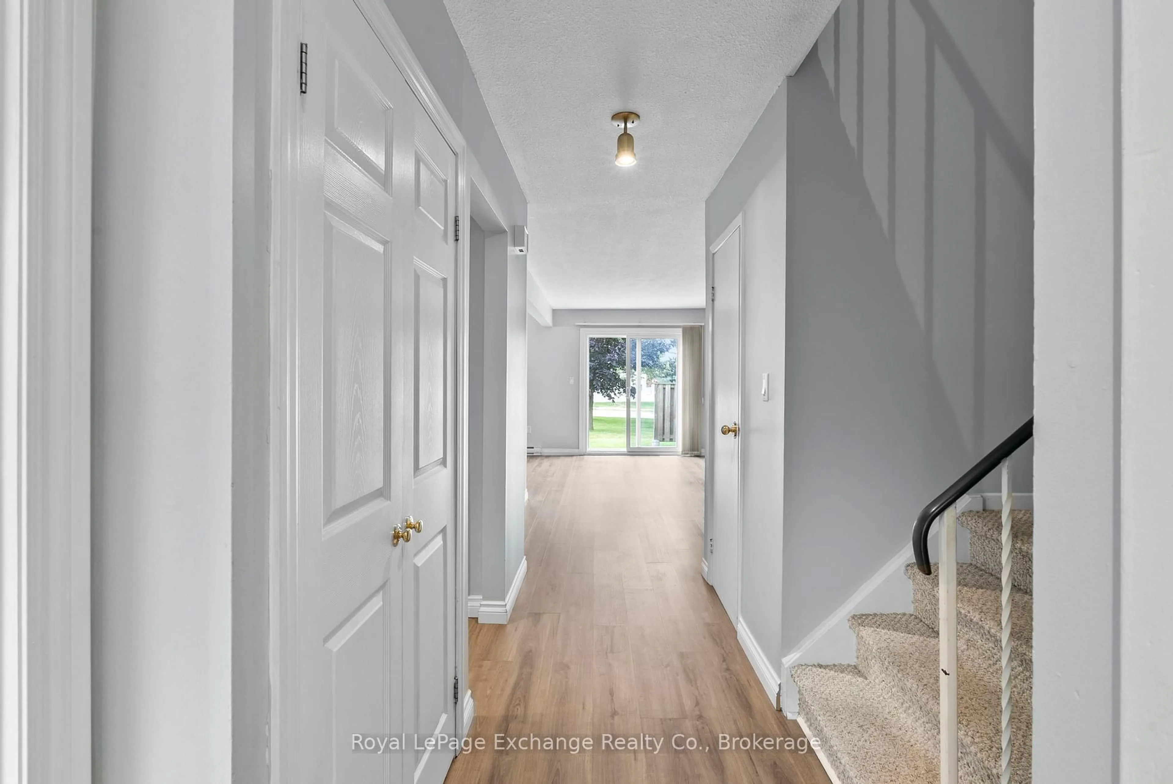 Indoor entryway for 41 Philip Pl, Kincardine Ontario N2Z 2E2