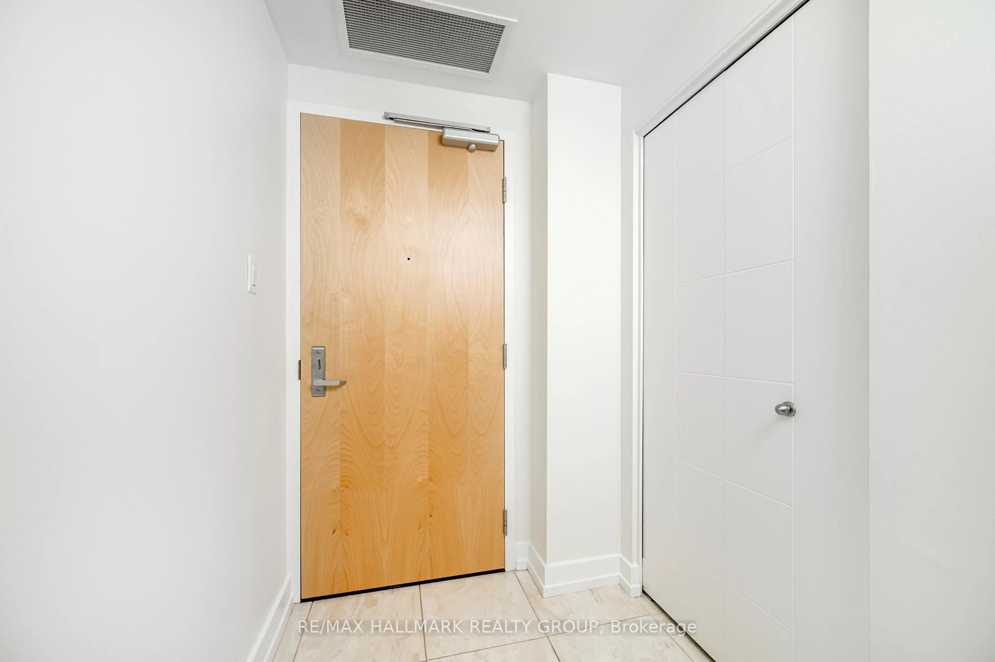 Unknown for 179 Metcalfe St #1904, Ottawa Ontario K2P 1P7