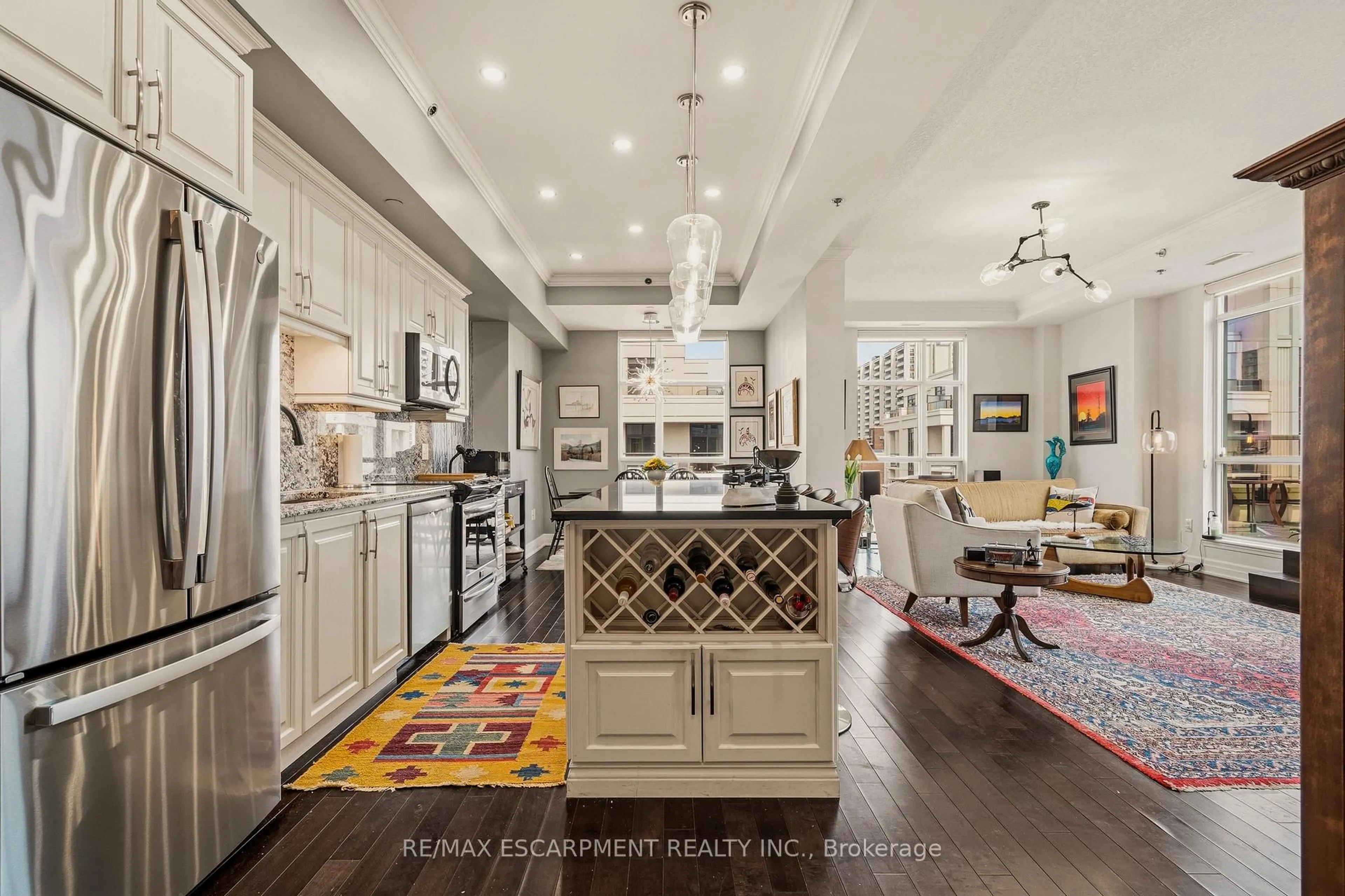 Open concept kitchen, unknown for 90 CHARLTON Ave #PH1, Hamilton Ontario L8P 0B4