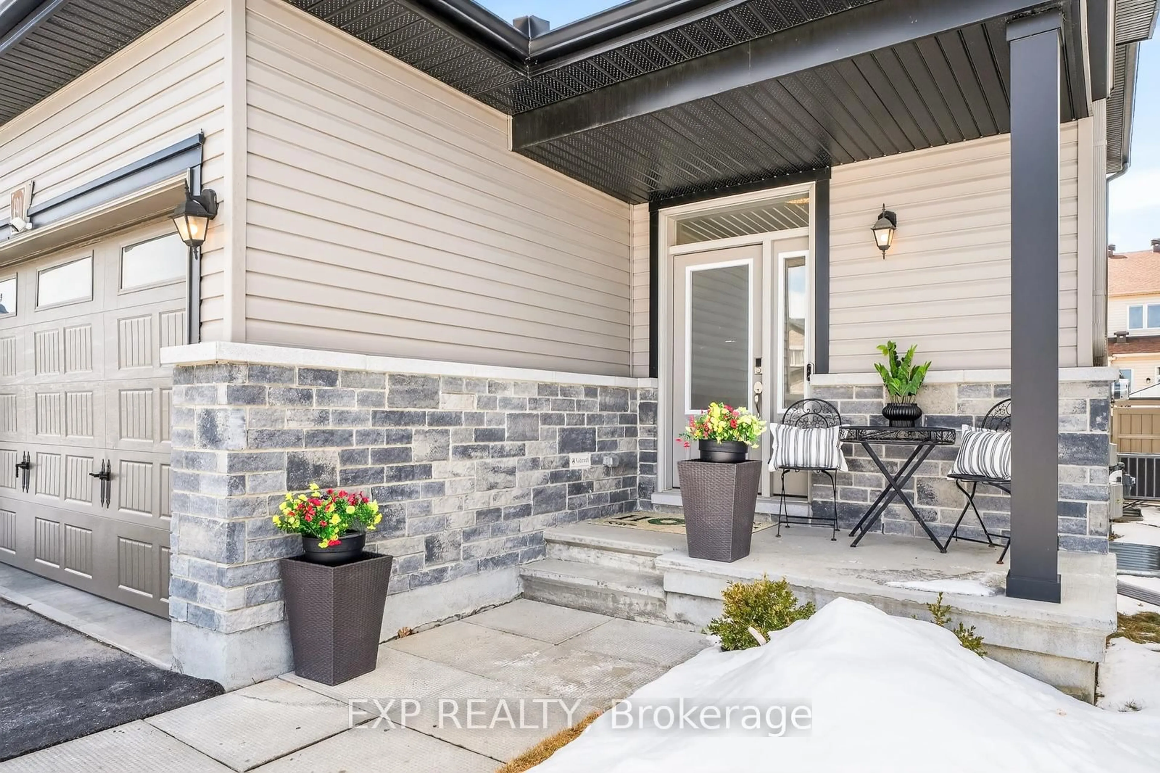 Home with brick exterior material, street for 690 Parade Dr, Ottawa Ontario K2S 0Z3