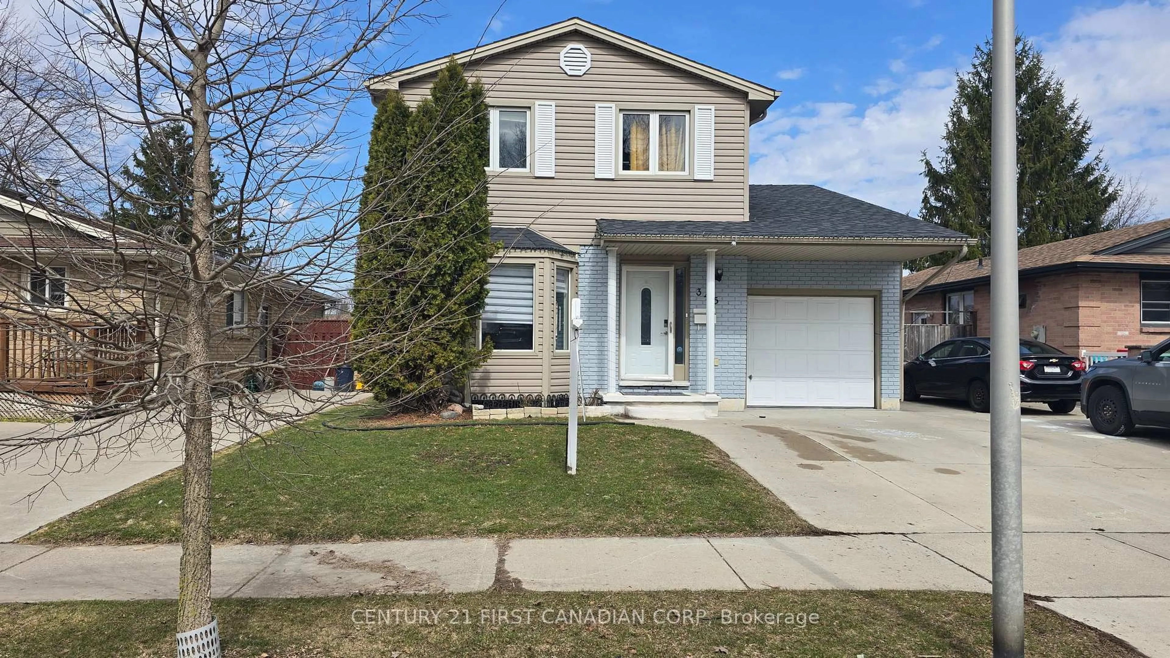 Home with vinyl exterior material, street for 345 Banbury Cres, London South Ontario N5Z 4V1