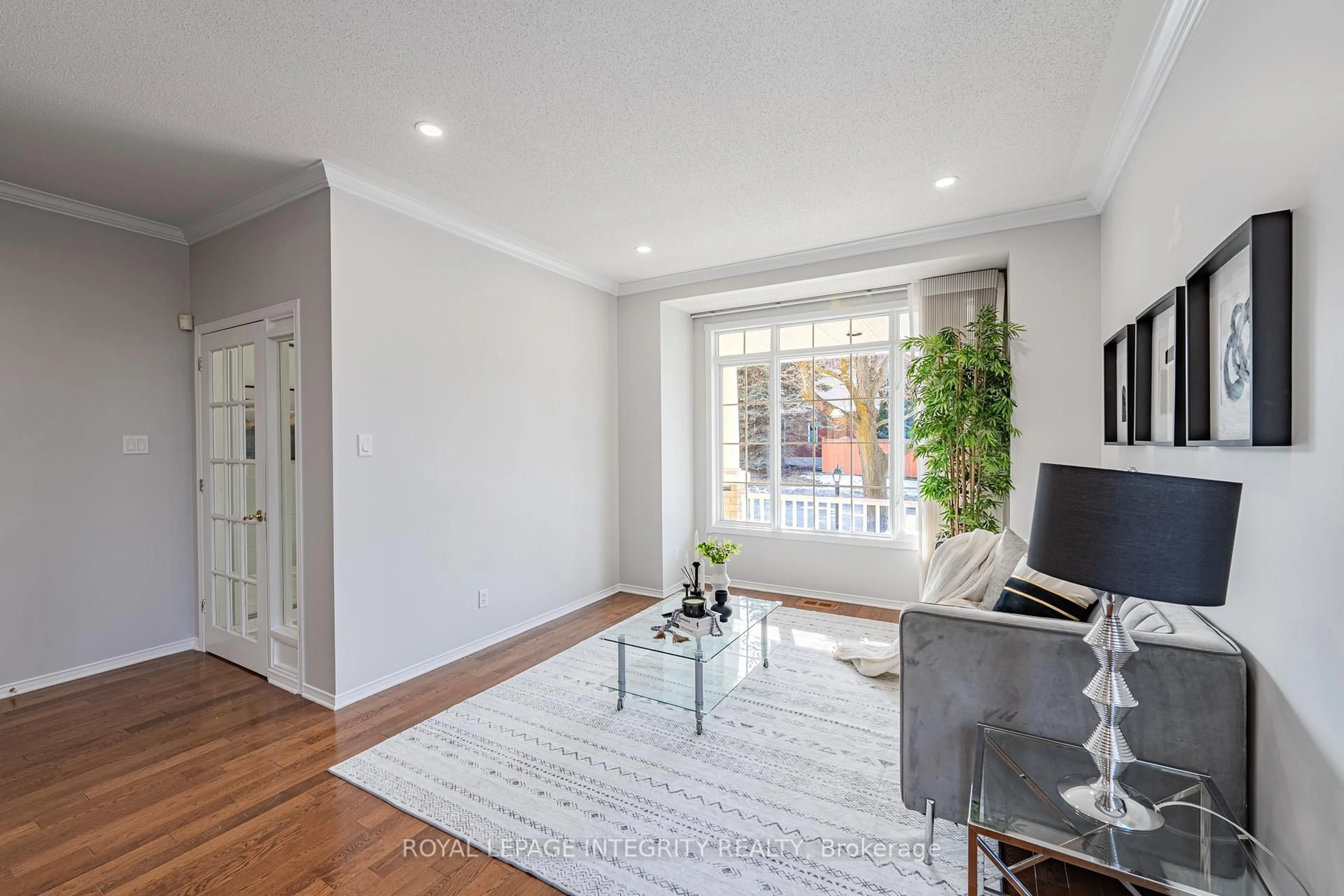 Living room with furniture, unknown for 1 Northgate St, Ottawa Ontario K2G 6C7