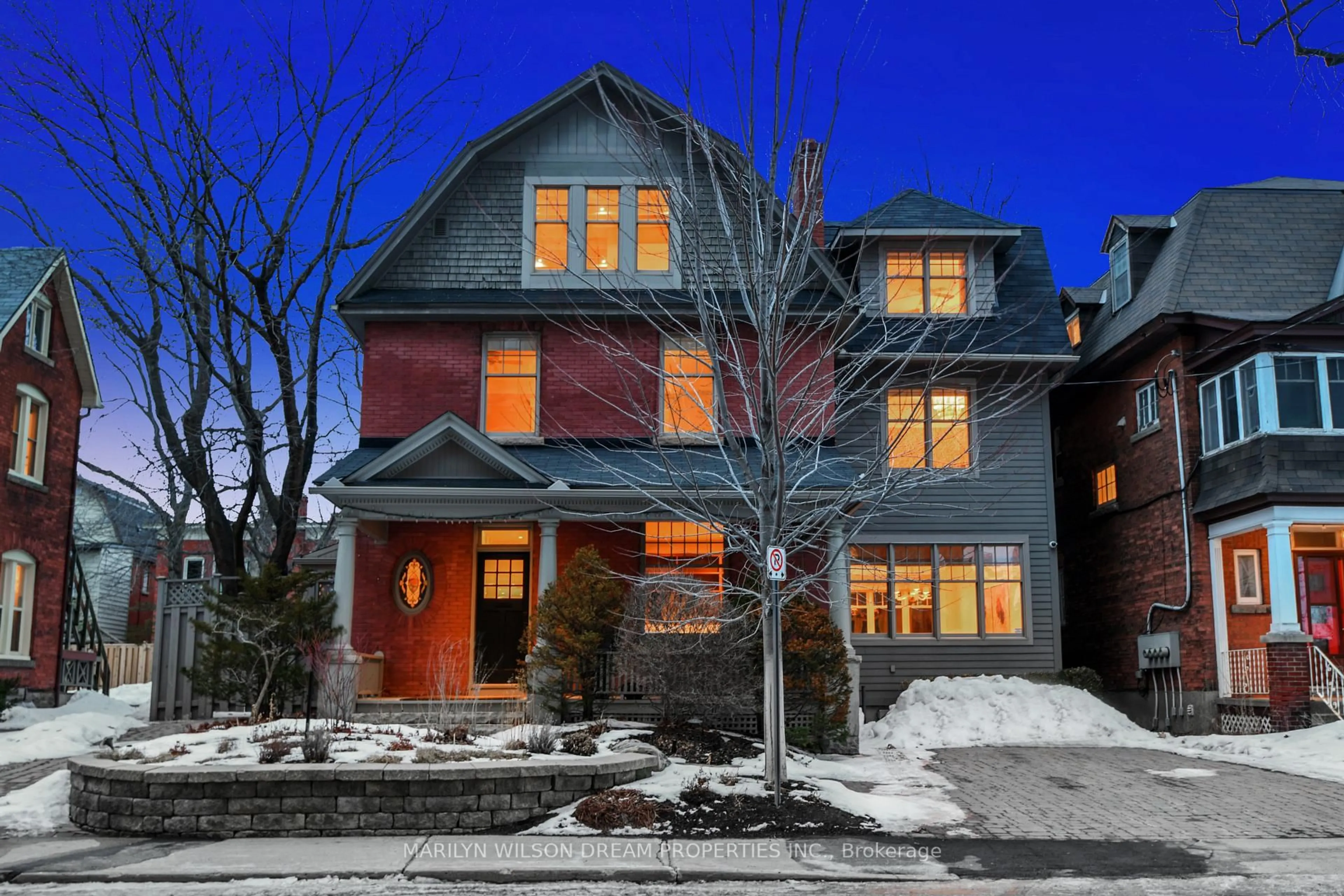 Home with brick exterior material, street for 7 Second Ave, Ottawa Ontario K1S 2H2