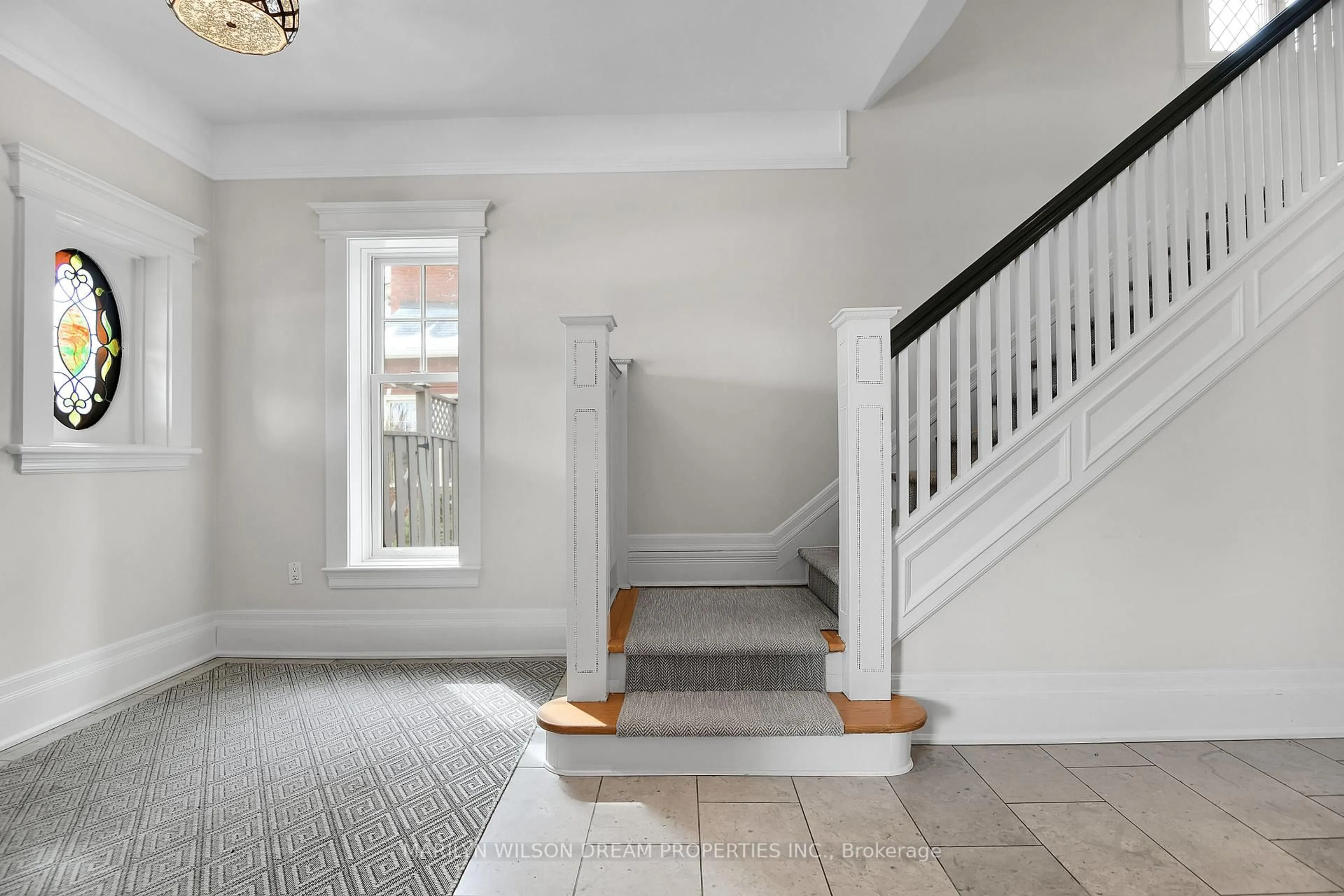 Unknown for 7 Second Ave, Ottawa Ontario K1S 2H2