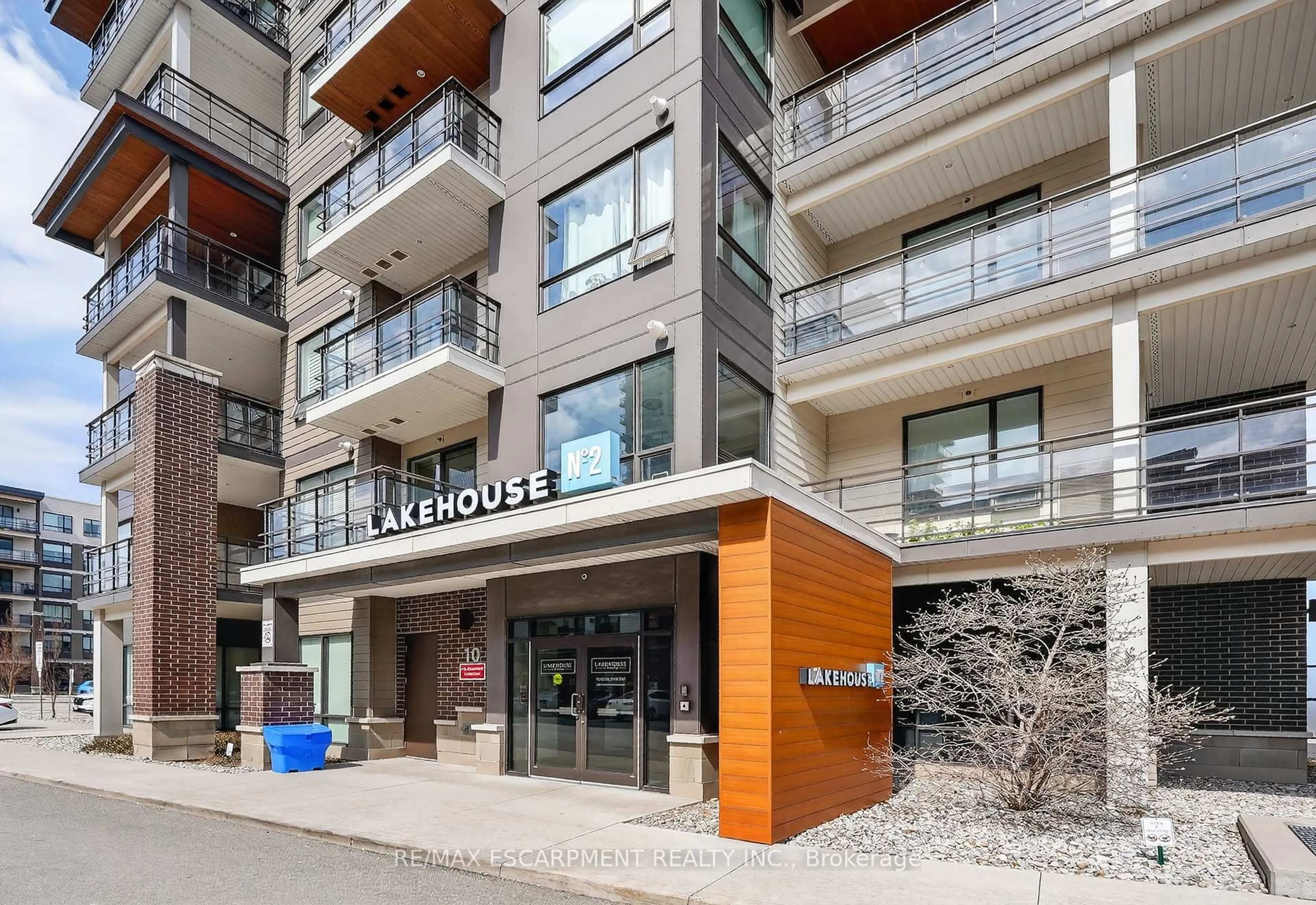 Unknown for 10 Esplanade Lane #602, Grimsby Ontario L3M 0H1