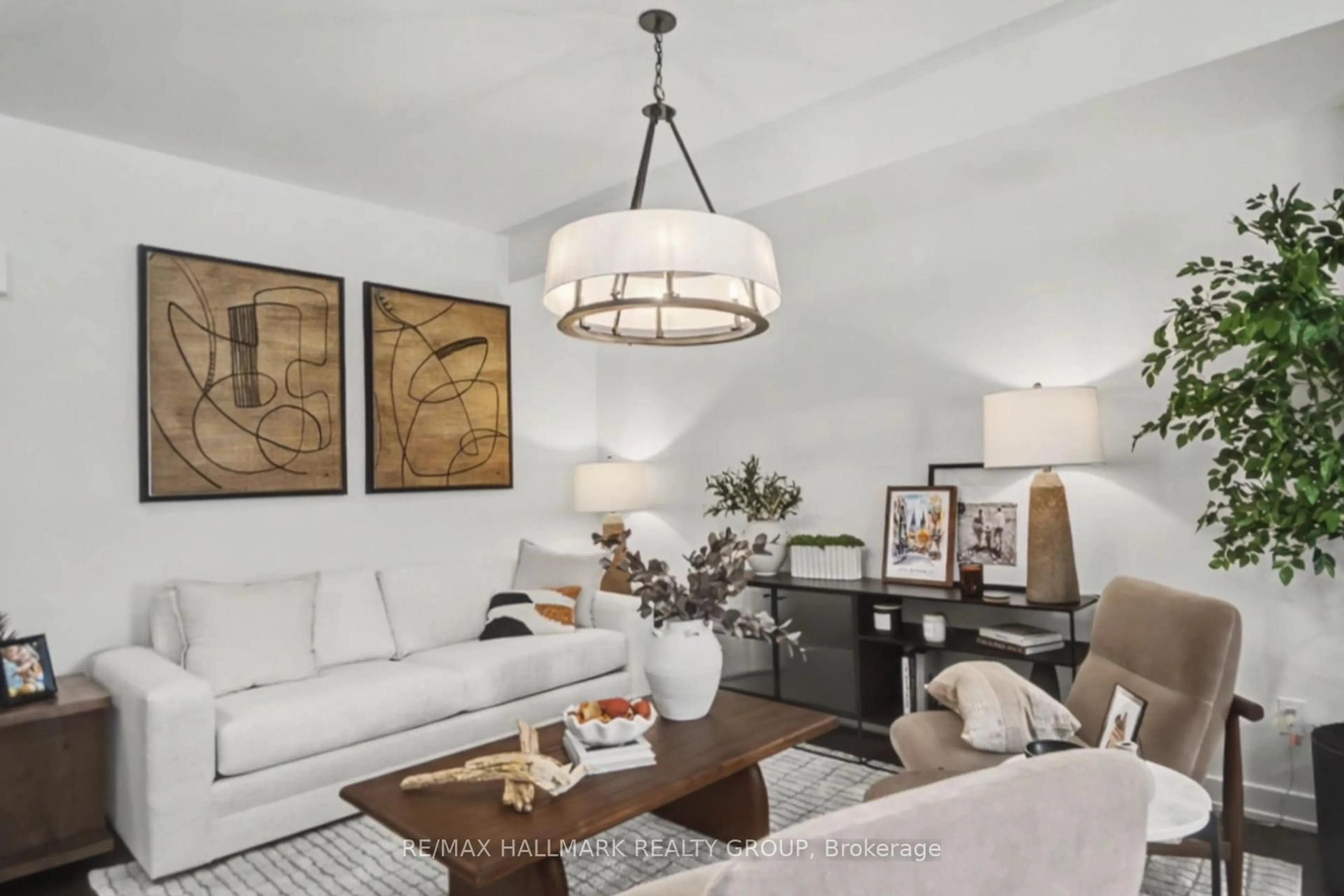 Living room with furniture, unknown for 1126 Spoor St, Kanata Ontario K2W 0N4