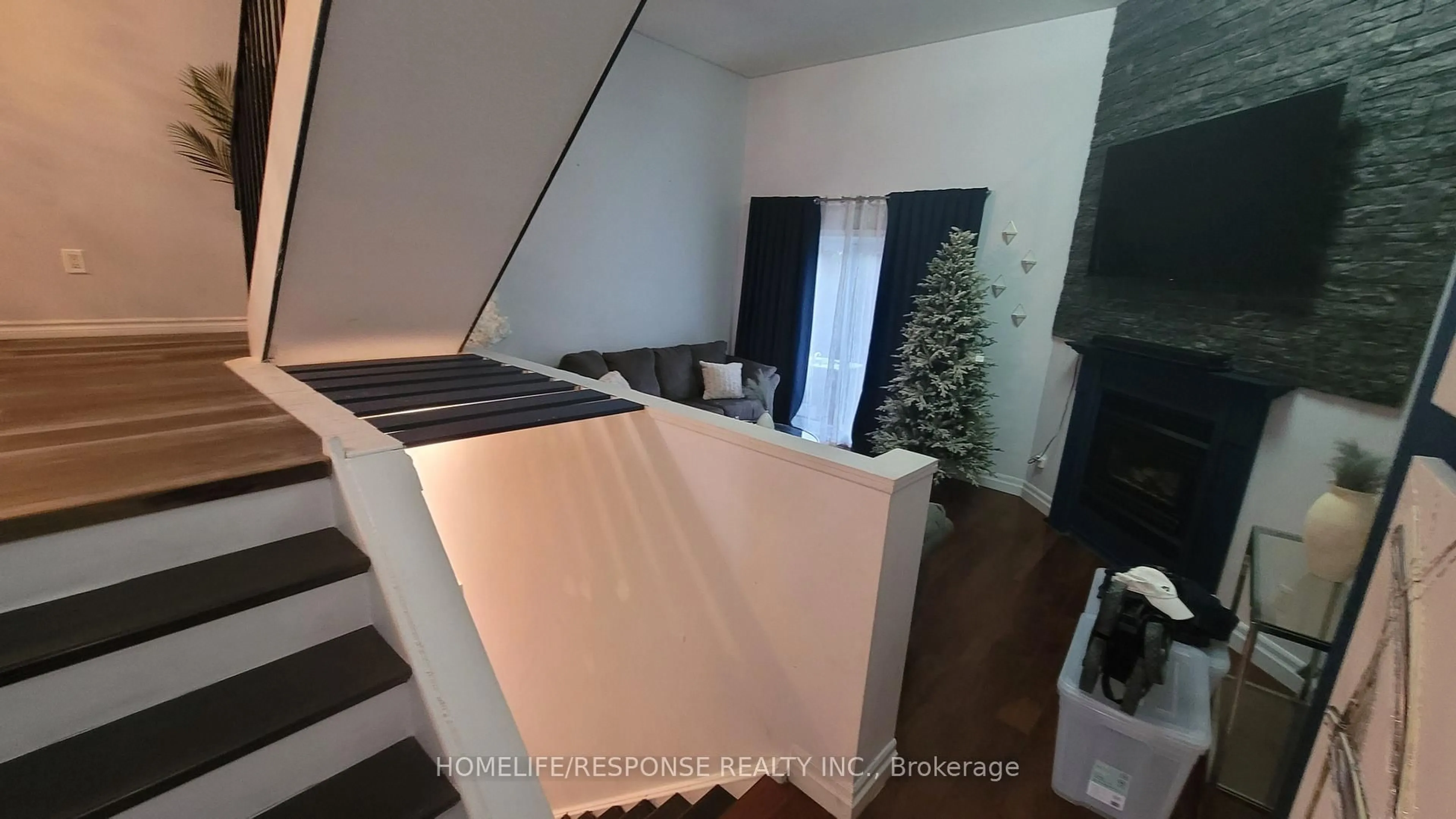 Unknown for 589 Beechwood Dr #32, Waterloo Ontario N2T 2K9