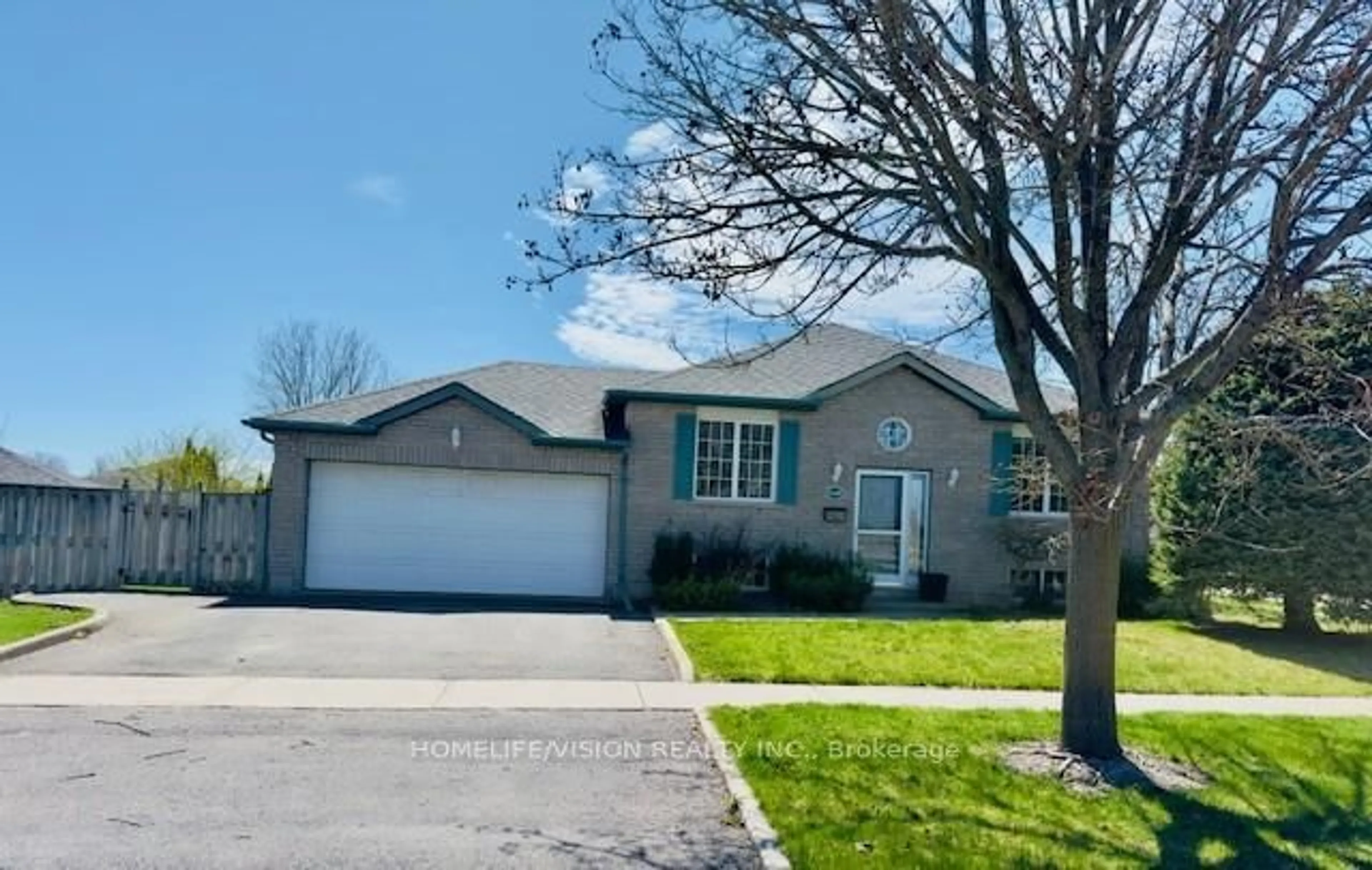 Home with vinyl exterior material, street for 1105 Tillison Ave, Cobourg Ontario K9A 5N4