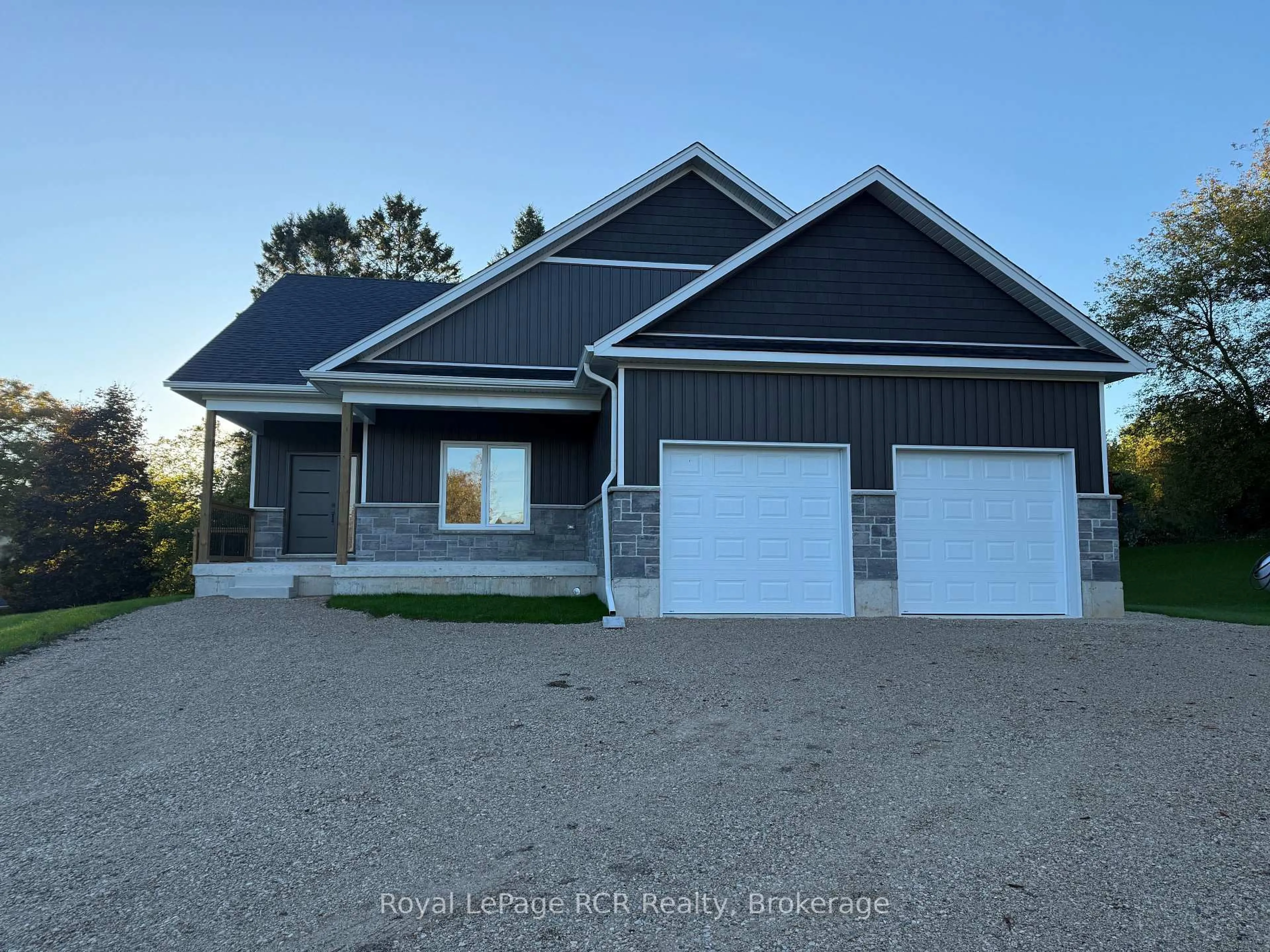 Home with vinyl exterior material, unknown for 170 Elgin St, Grey Highlands Ontario N0C 1K0