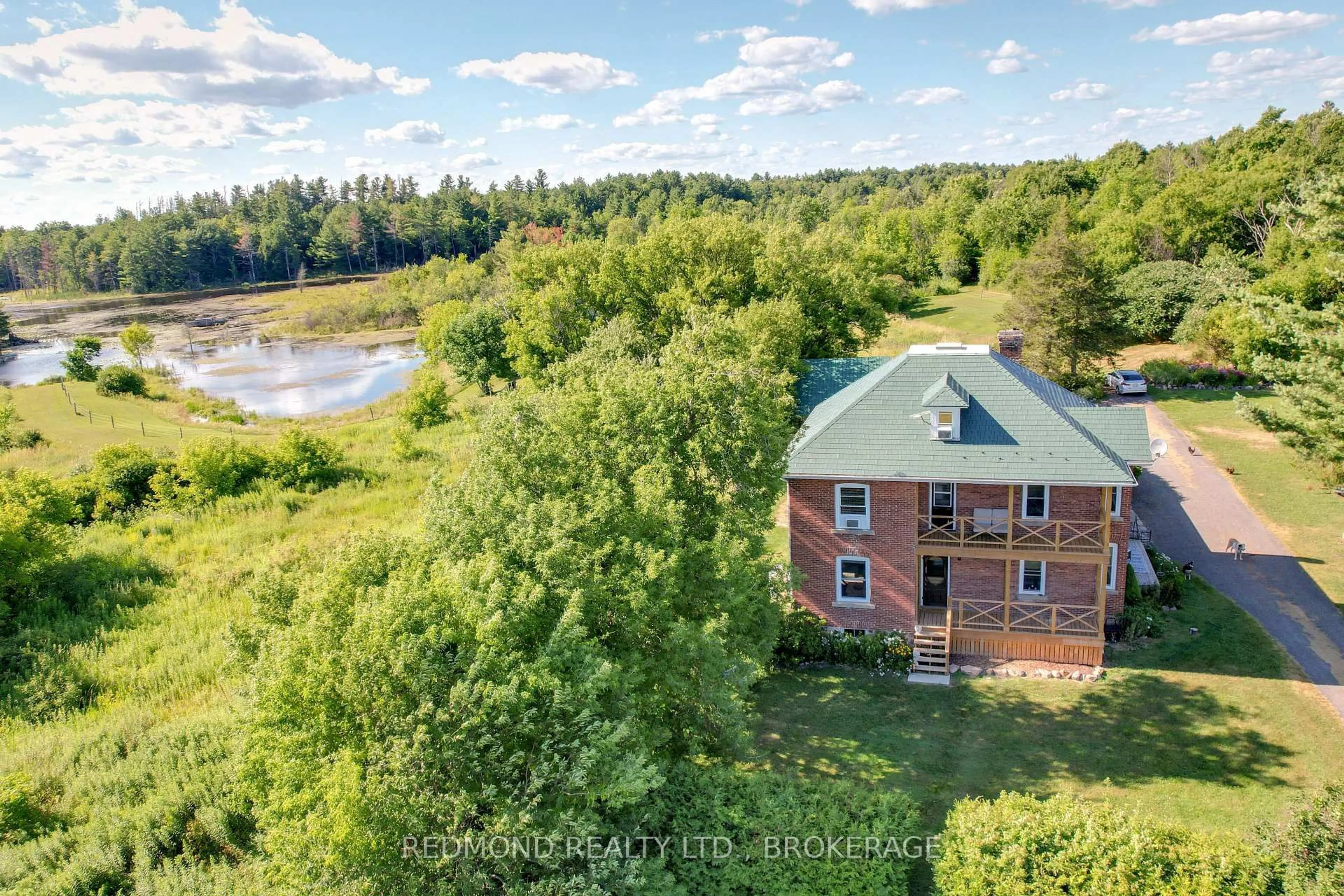 A pic from outside/outdoor area/front of a property/back of a property/a pic from drone, water/lake/river/ocean view for 89 Morrow Rd, Front of Leeds & Seeleys Bay Ontario K0E 1L0