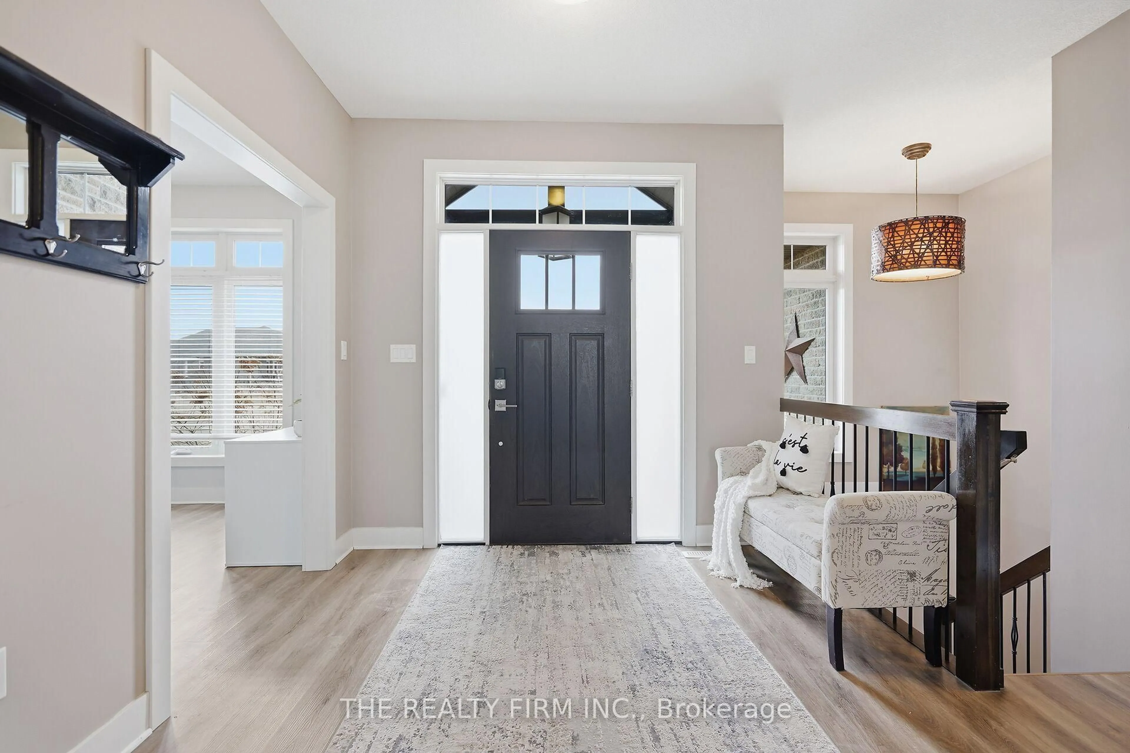 Indoor entryway for 2 Slammer Tr, Thames Centre Ontario N0M 2P0