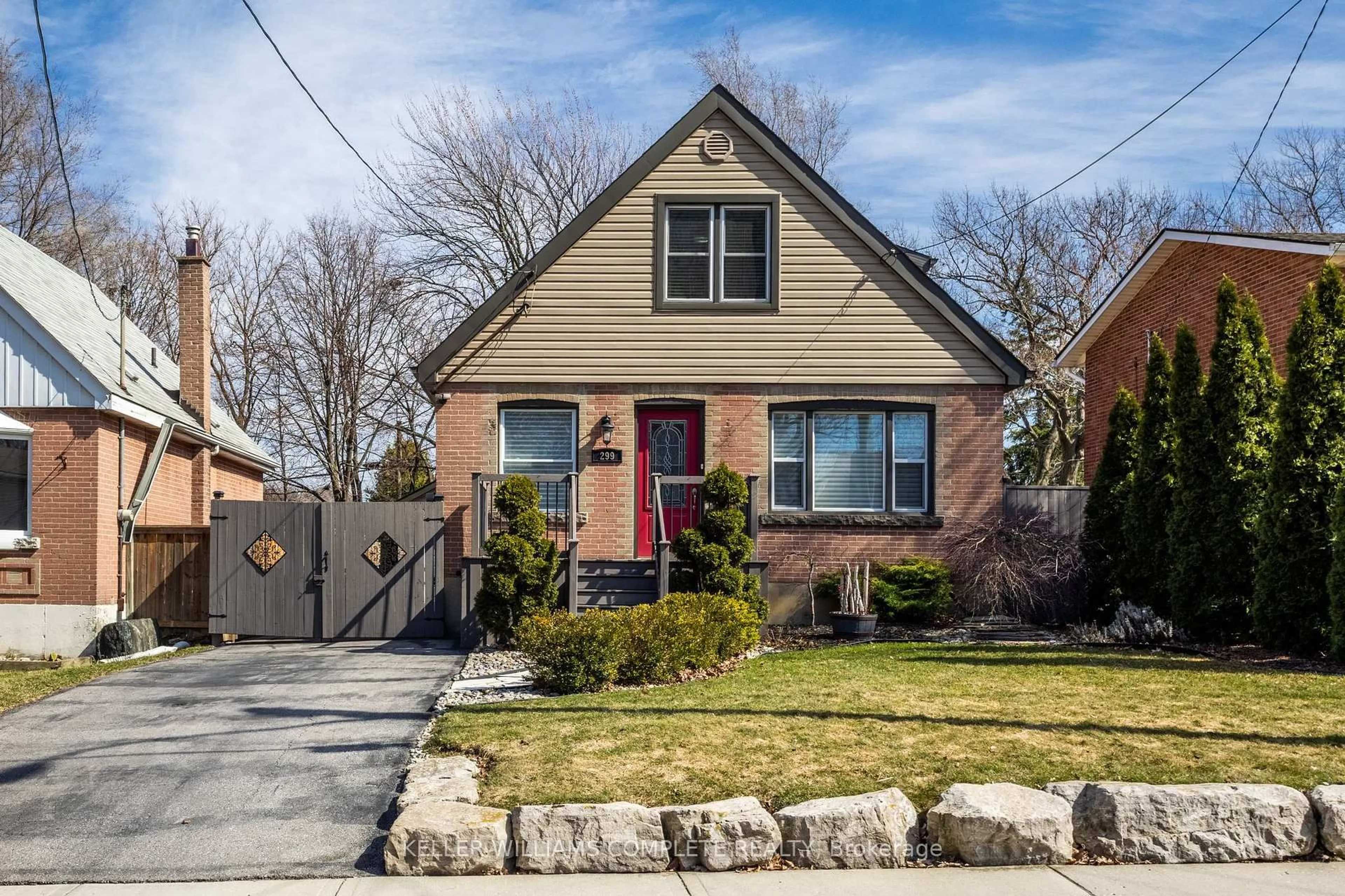 Home with brick exterior material, street for 299 East 24th St, Hamilton Ontario L8V 2Y7