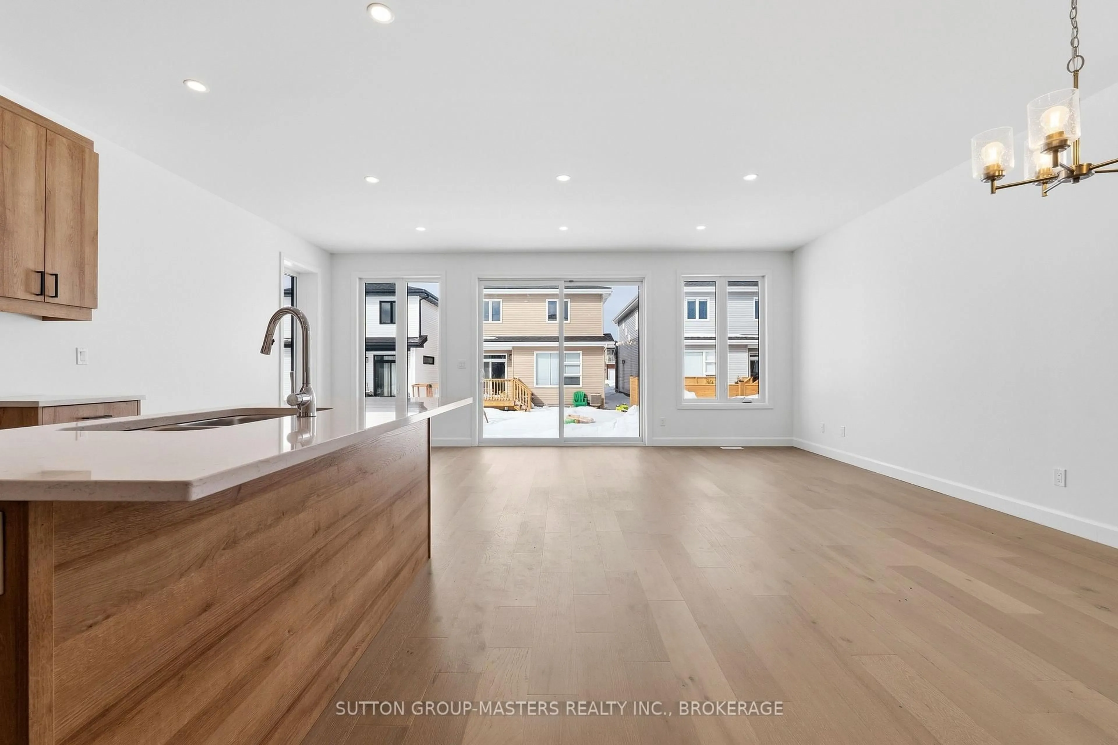 Unknown for 218 Superior Dr, Loyalist Ontario K7N 0G1