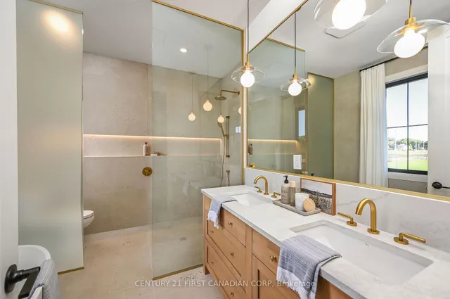 203 Foxborough Pl, Thames Centre 5