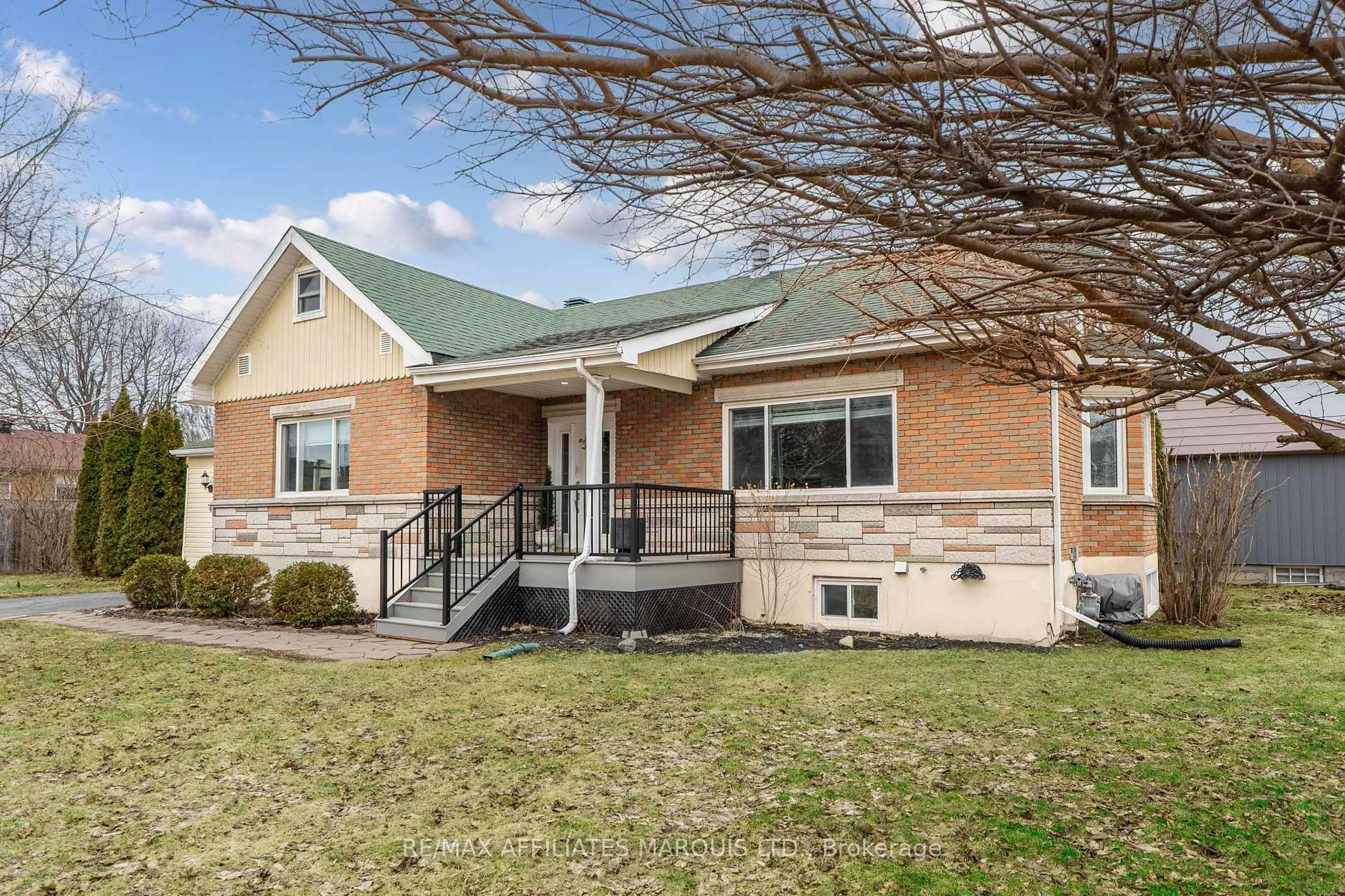 Home with brick exterior material, street for 40 Bethune Ave, South Stormont Ontario K0C 1P0