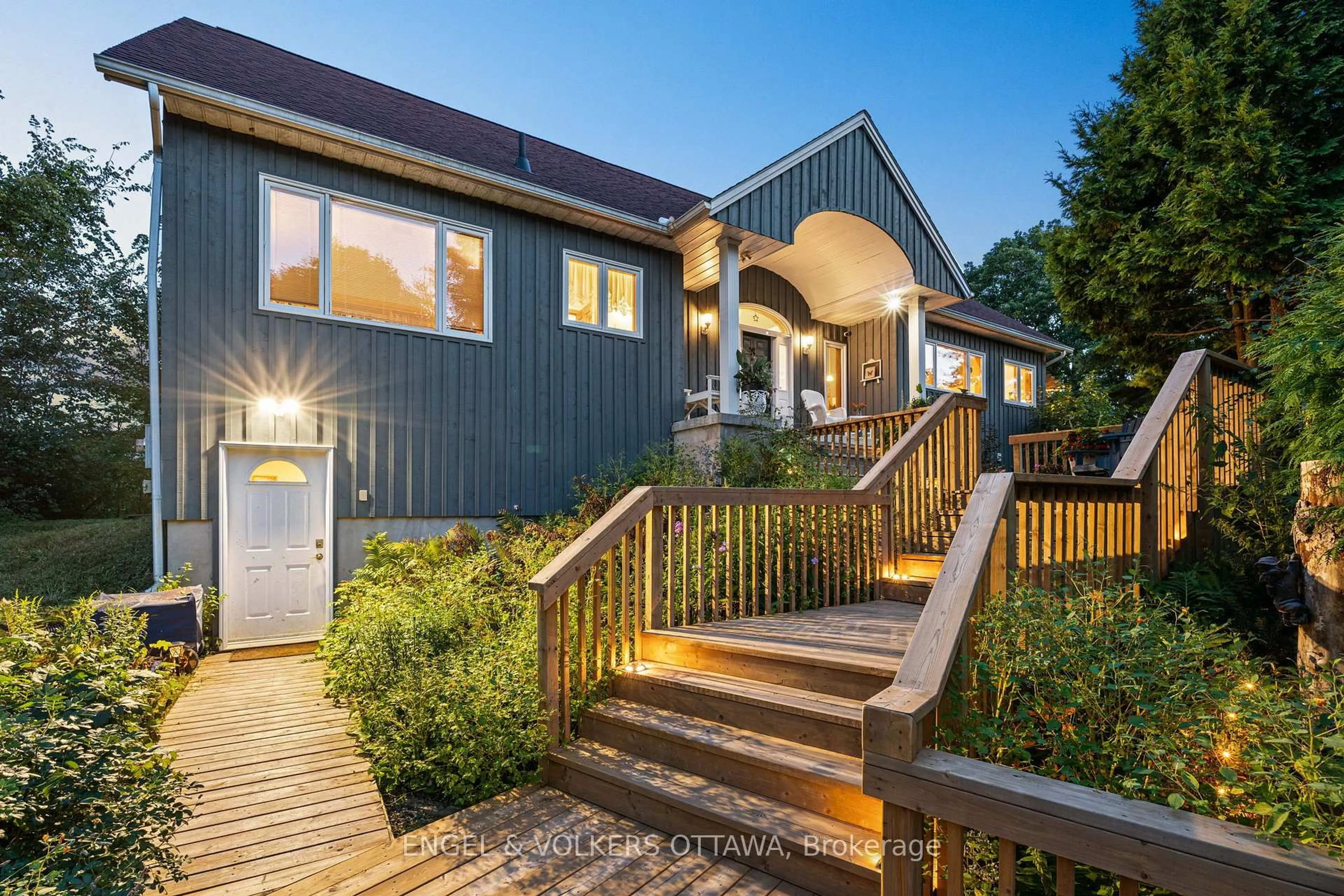 A pic from outside/outdoor area/front of a property/back of a property/a pic from drone, unknown for 70 Belmonte Lane, Rideau Lakes Ontario K0E 1N0