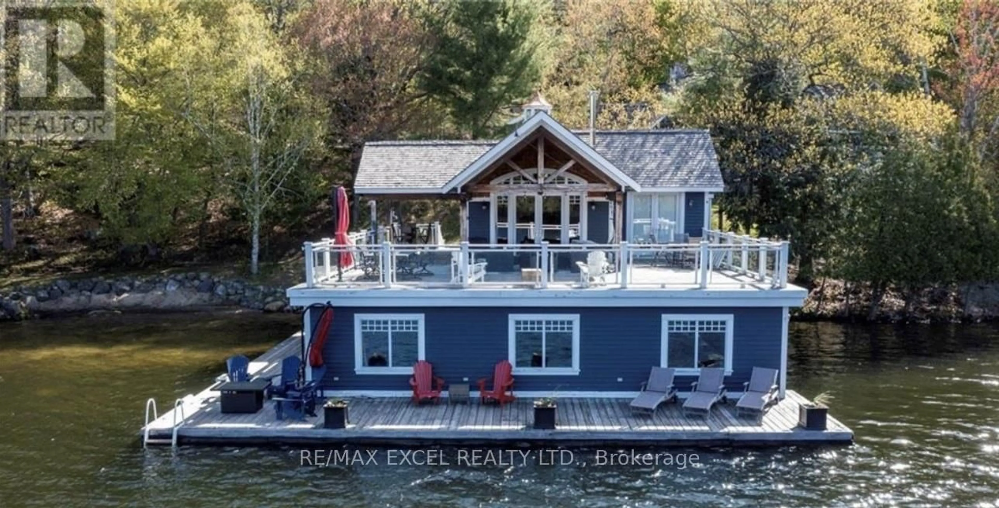 Home with vinyl exterior material, water/lake/river/ocean view for 1205 Joe River Rd #2, Muskoka Lakes Ontario P0C 1J0