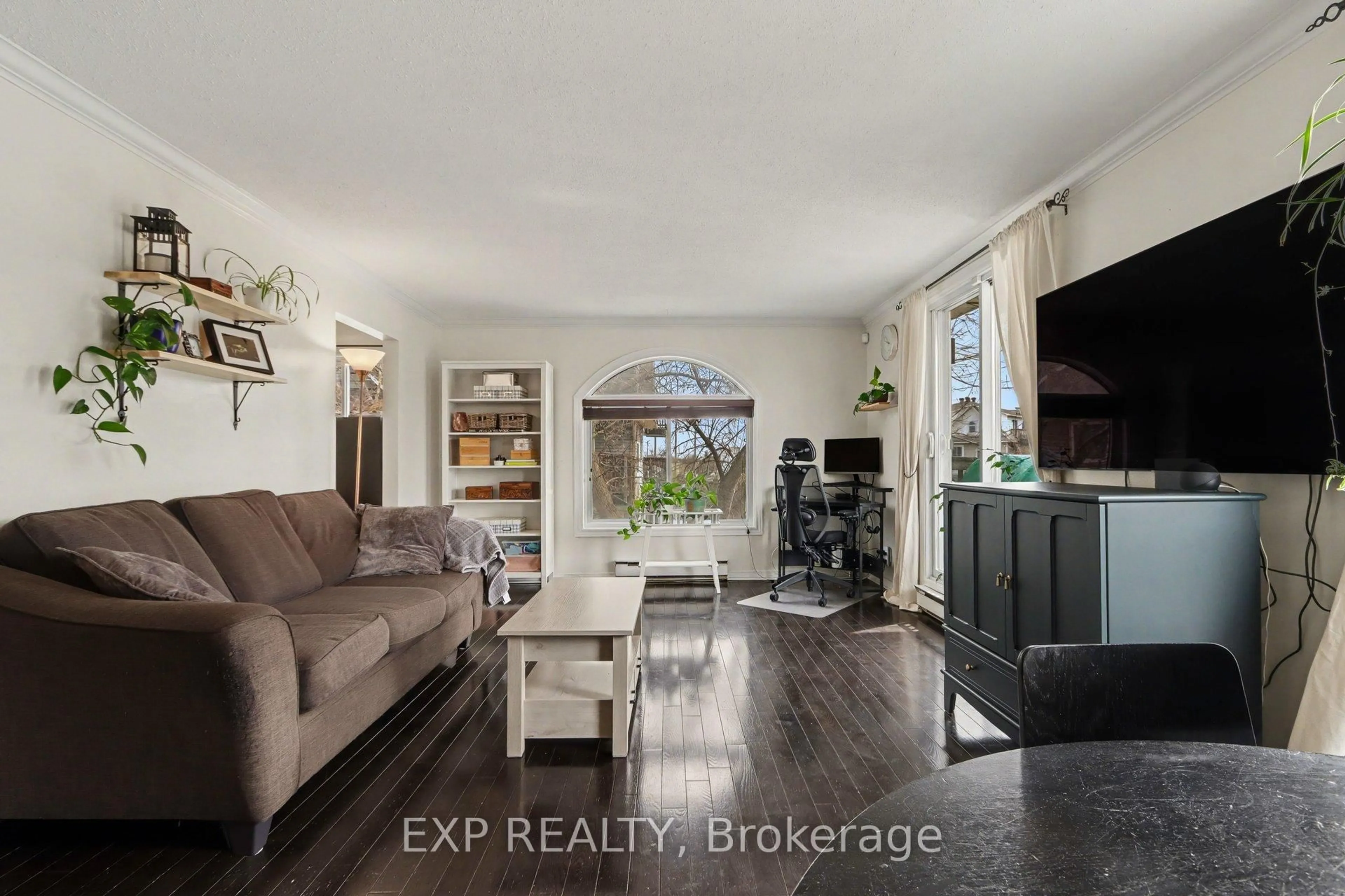 Living room with furniture, unknown for 1714 Tanguay Crt #55, Ottawa Ontario K2L 3X8