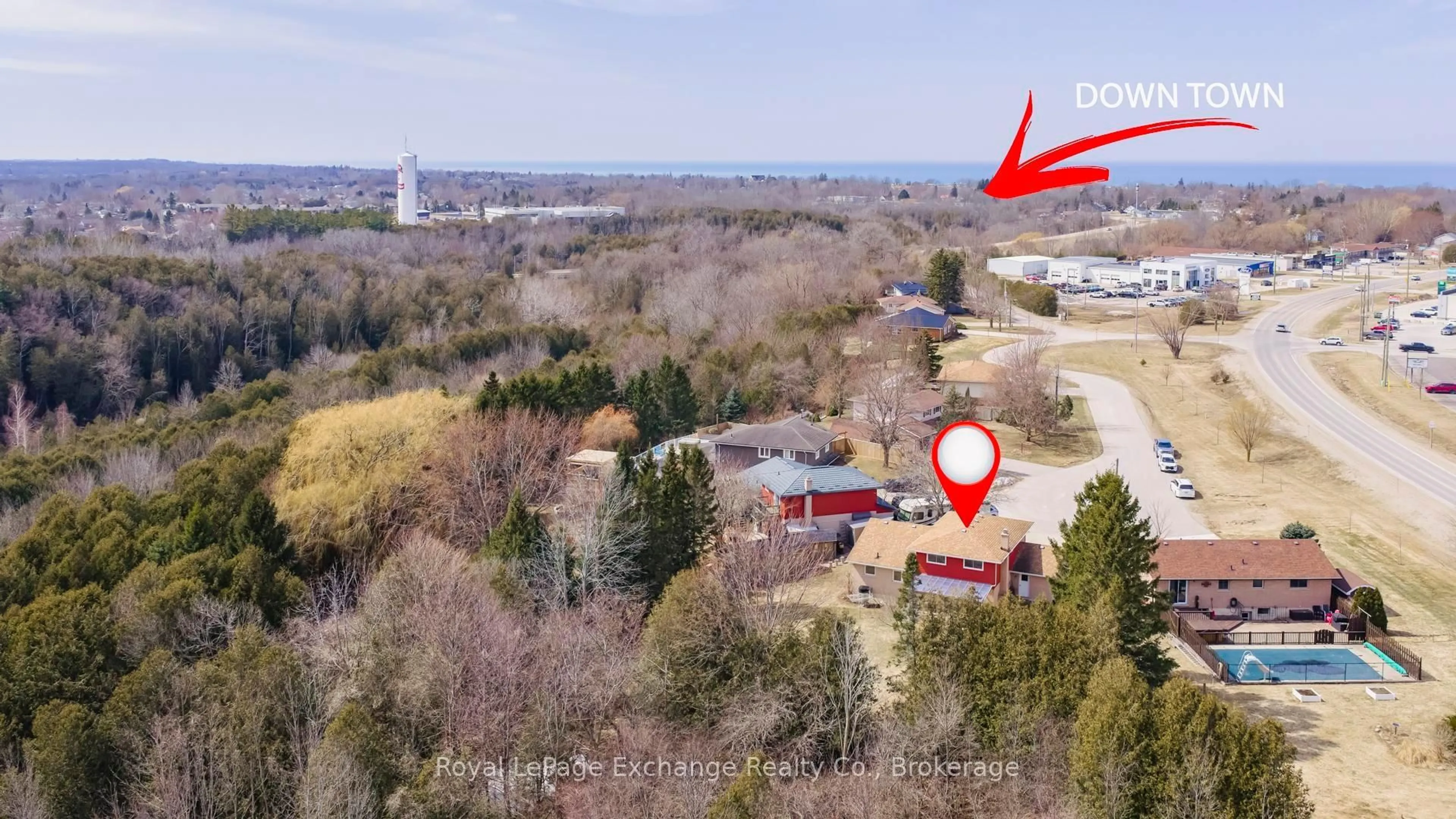 A pic from outside/outdoor area/front of a property/back of a property/a pic from drone, unknown for 1147 Knights Crt, Kincardine Ontario N2Z 2C8