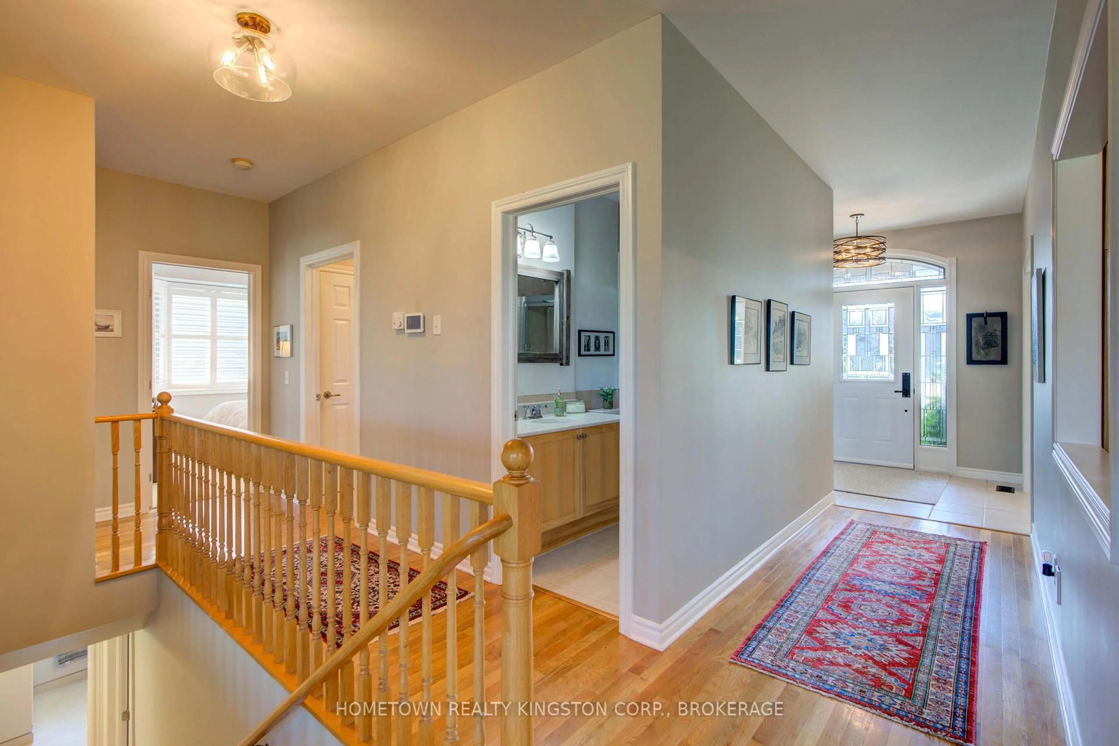 Indoor entryway for 52 Glenora Dr, Bath Ontario K0H 1G0