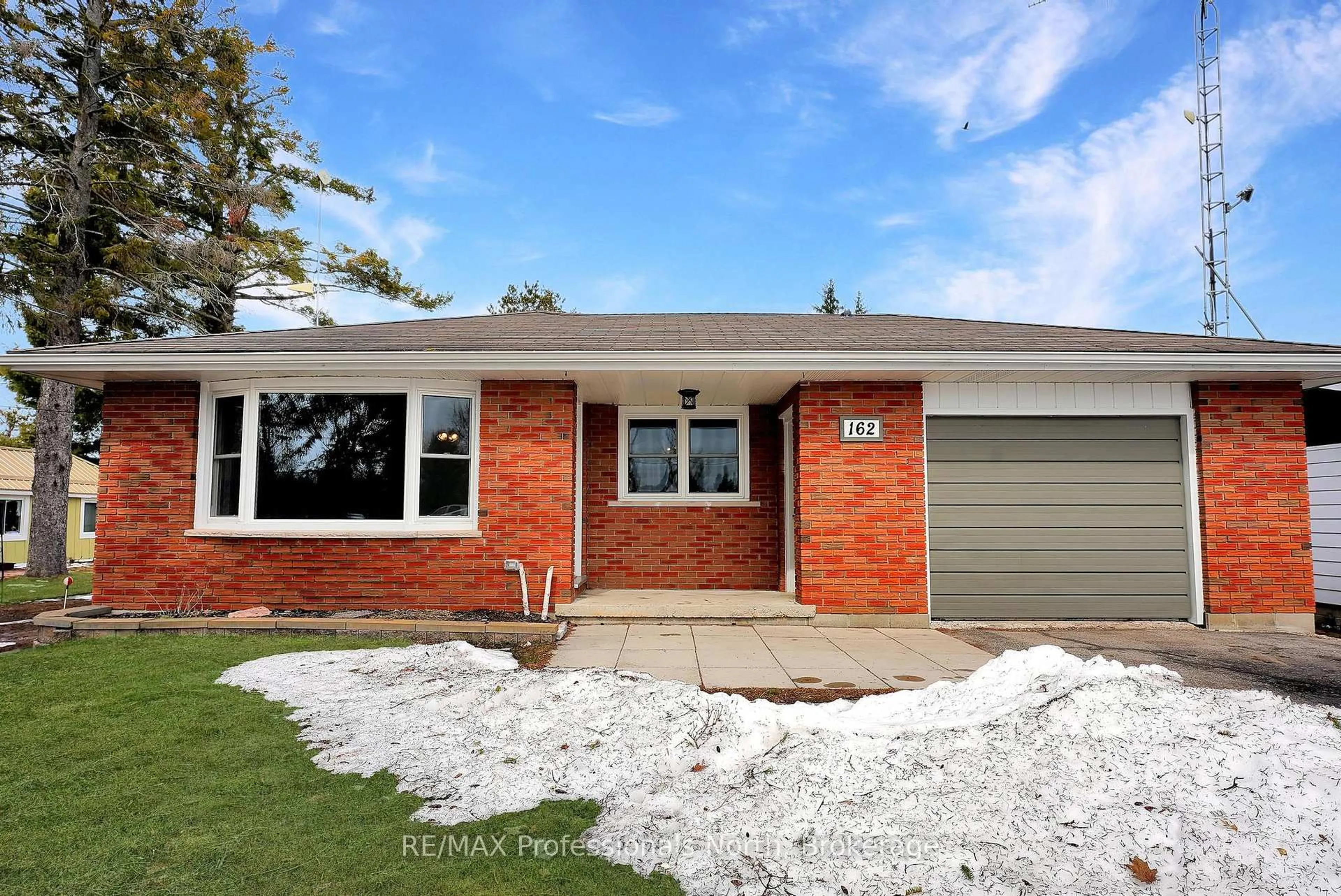 Home with brick exterior material, street for 162 Hillside Dr, Kawartha Lakes Ontario K0M 1C0