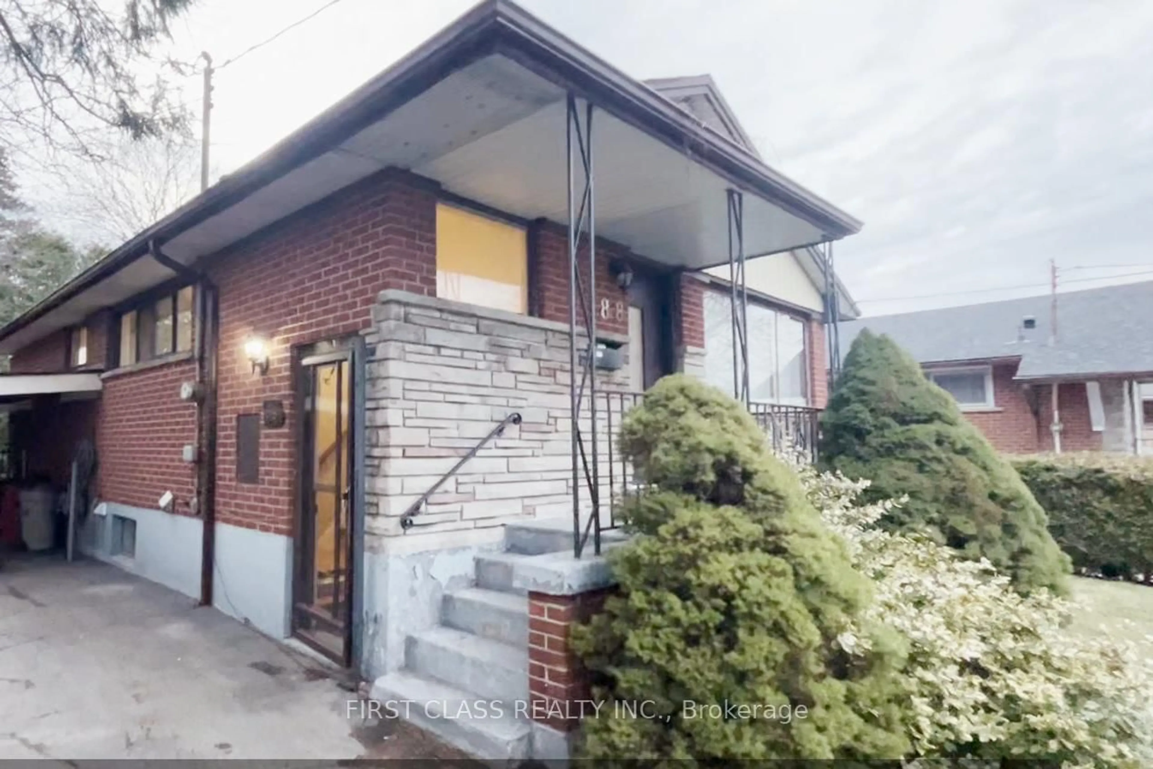 Home with brick exterior material, building for 88 Radford St, Hamilton Ontario L8S 3E6
