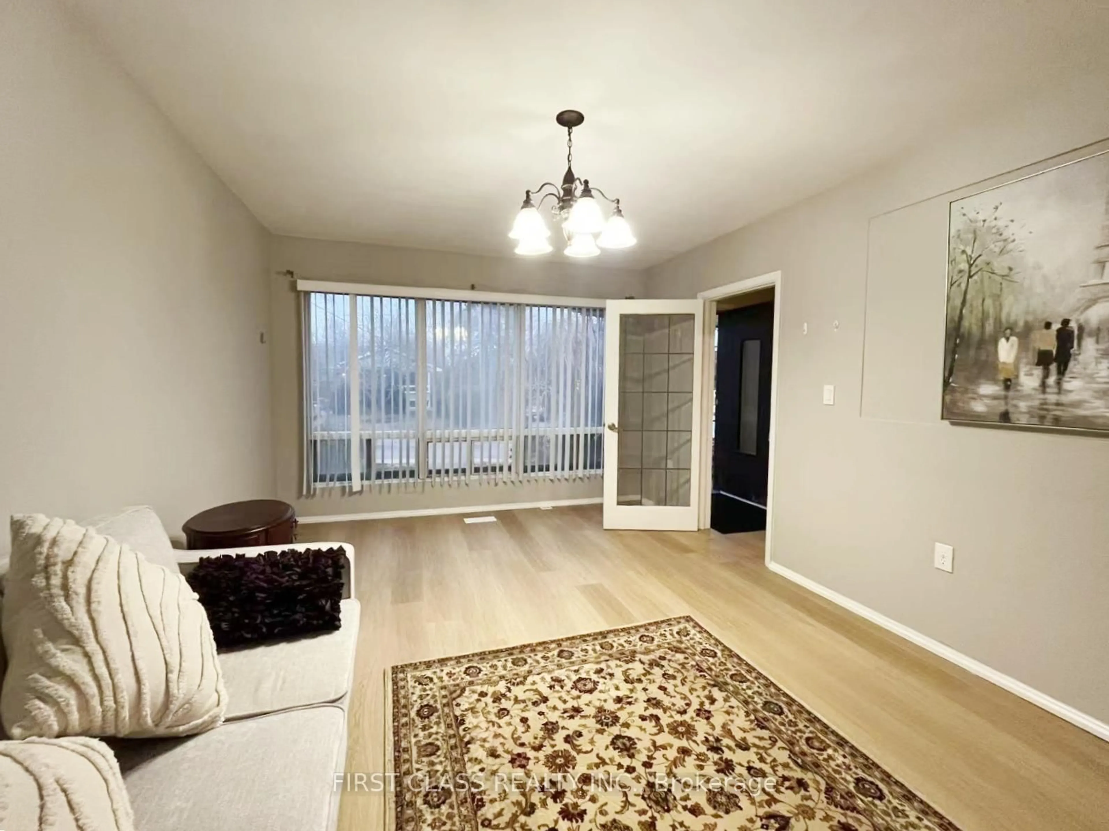 Unknown for 88 Radford St, Hamilton Ontario L8S 3E6