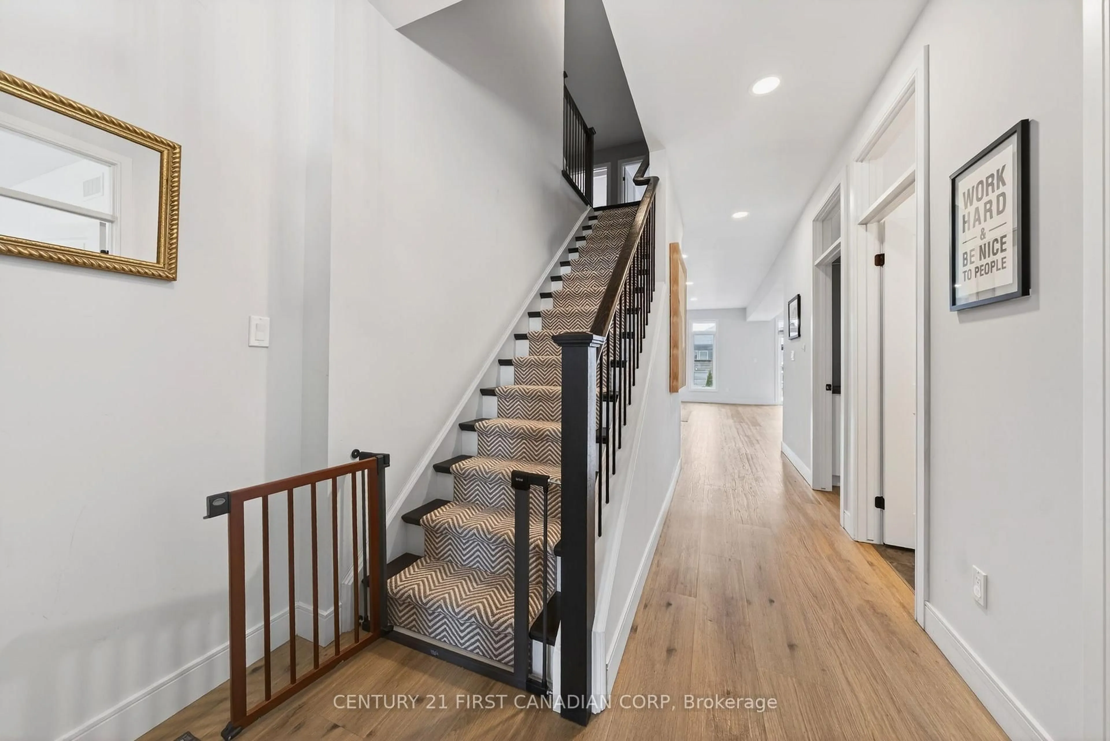 Unknown for 31 Lindsay Cres, Strathroy-Caradoc Ontario N7G 0G5