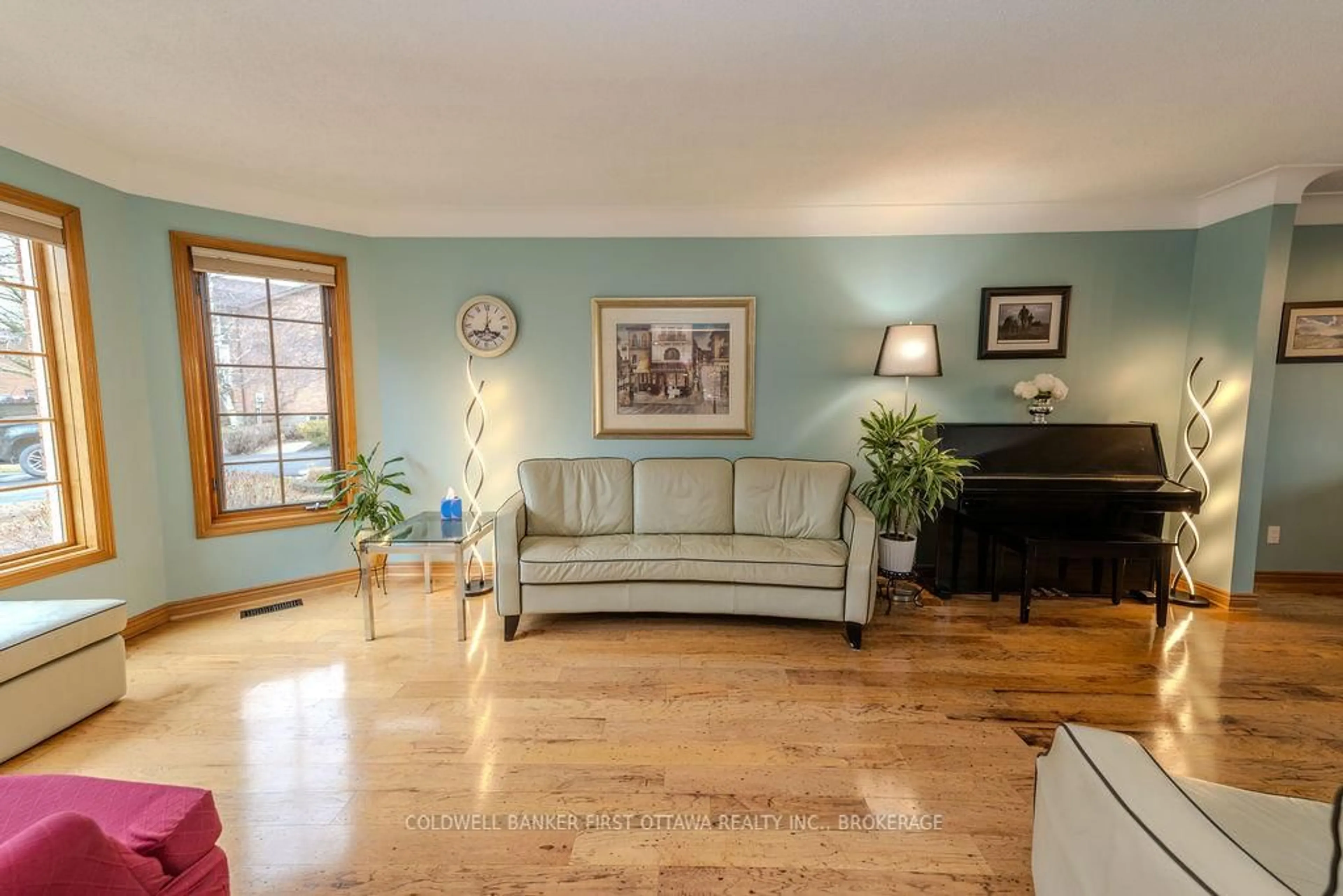 Living room with furniture, unknown for 566 Sycamore St, Kingston Ontario K7M 7L8