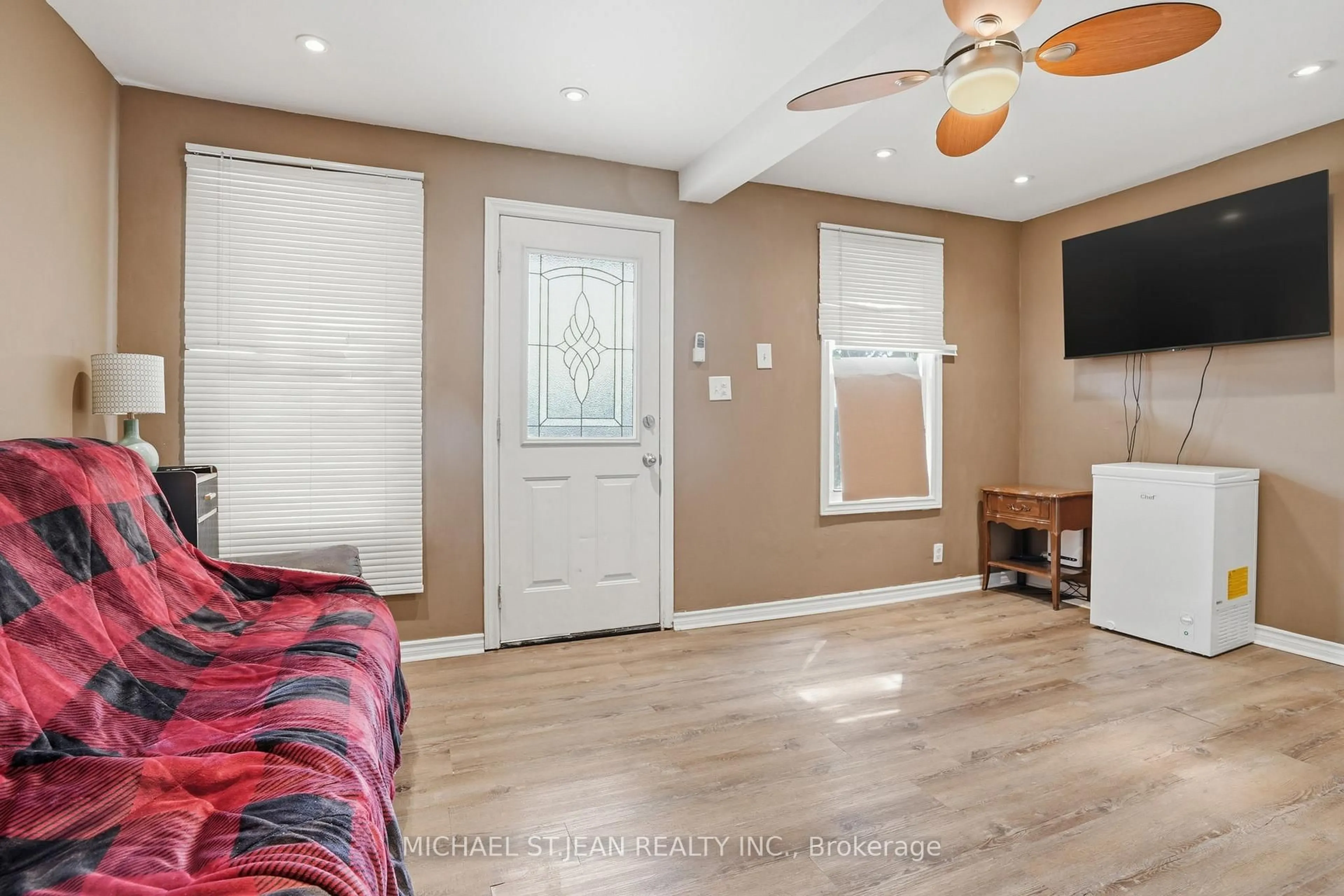 Unknown for 61 Graham Ave, Hamilton Ontario L8H 4J8