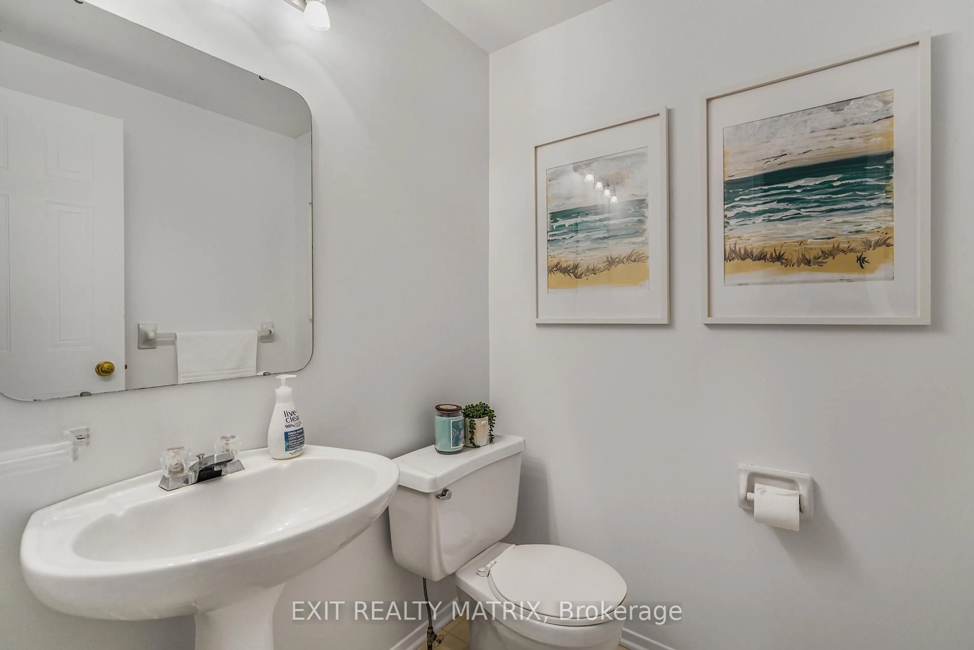 Standard bathroom, ceramic/tile floor for 763 Clearcrest Cres, Ottawa Ontario K4A 3E7