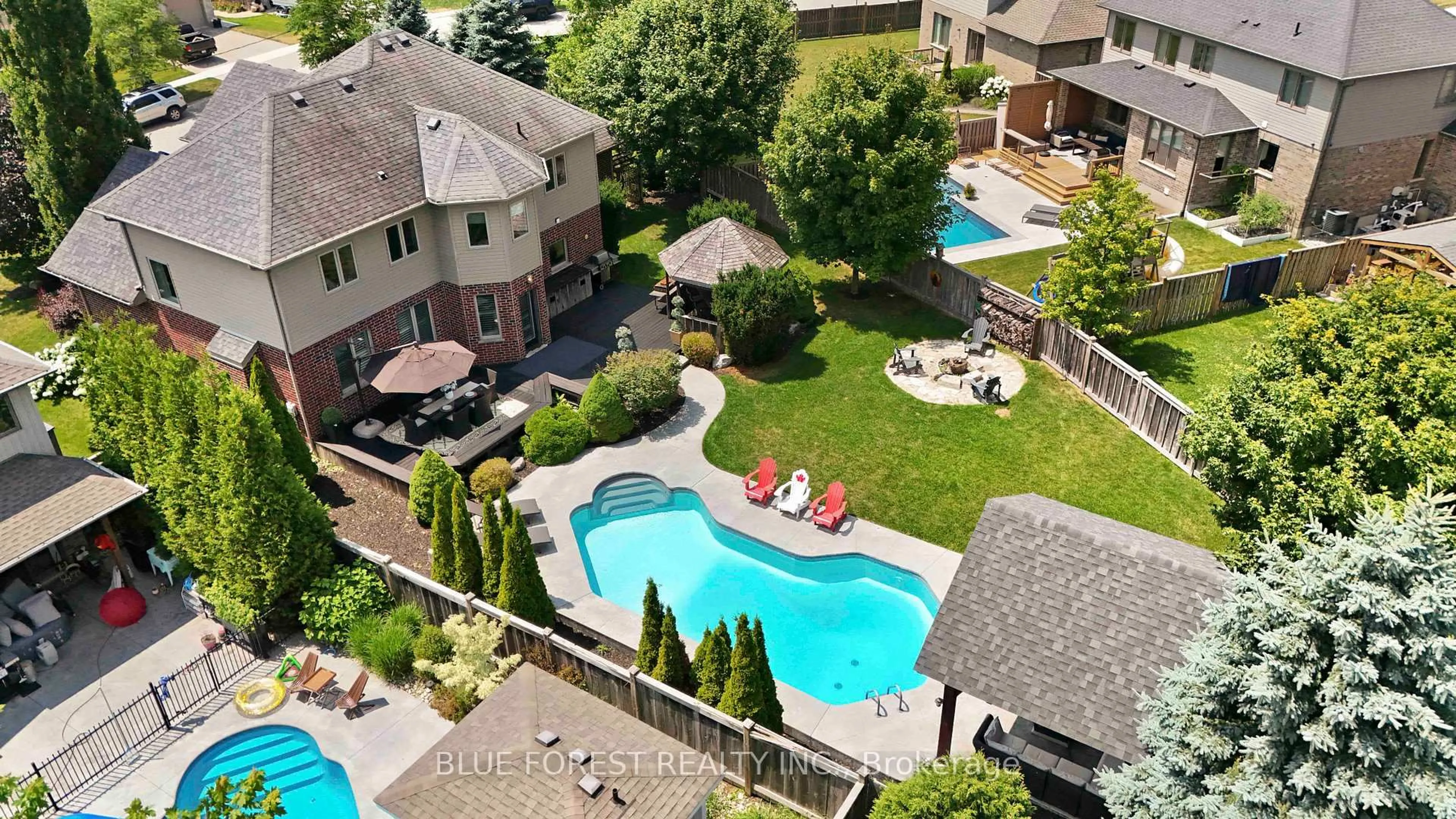Pool for 139 Prince St, Middlesex Centre Ontario N0L 1R0
