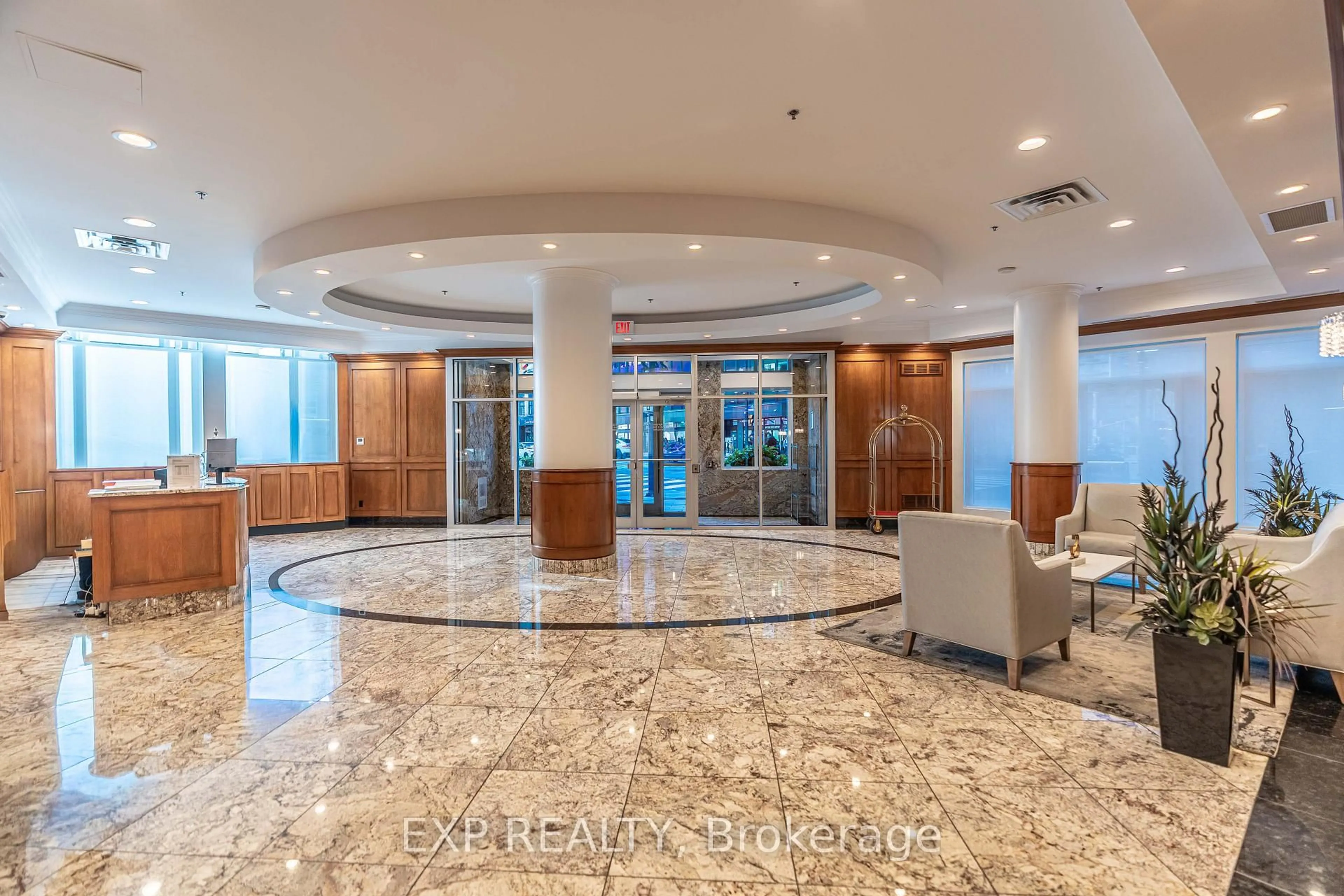 Lobby for 242 RIDEAU St #2308, Ottawa Ontario K1N 0B7