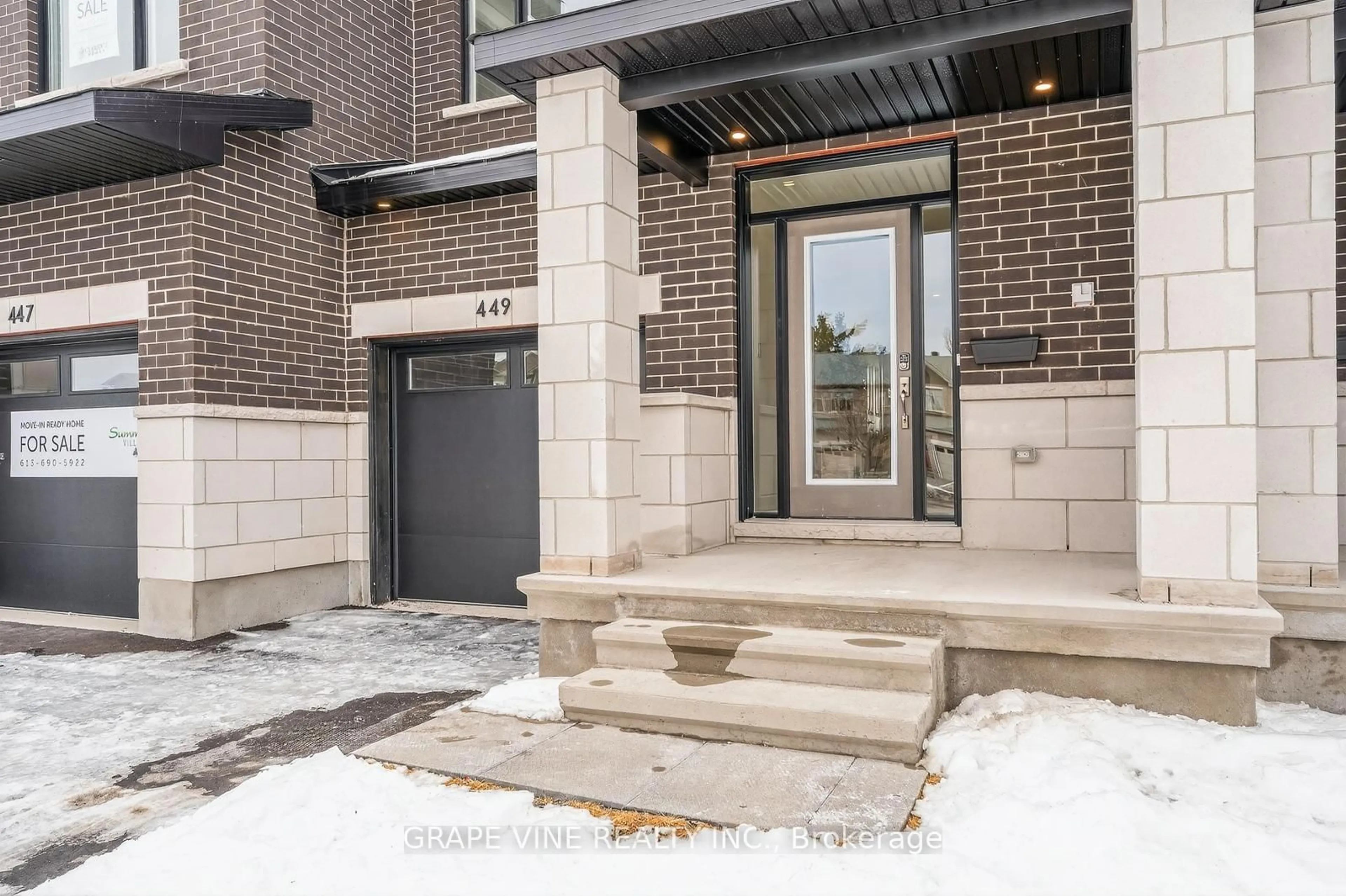 Unknown for 449 Haresfield Crt, Ottawa Ontario K2M 0B6