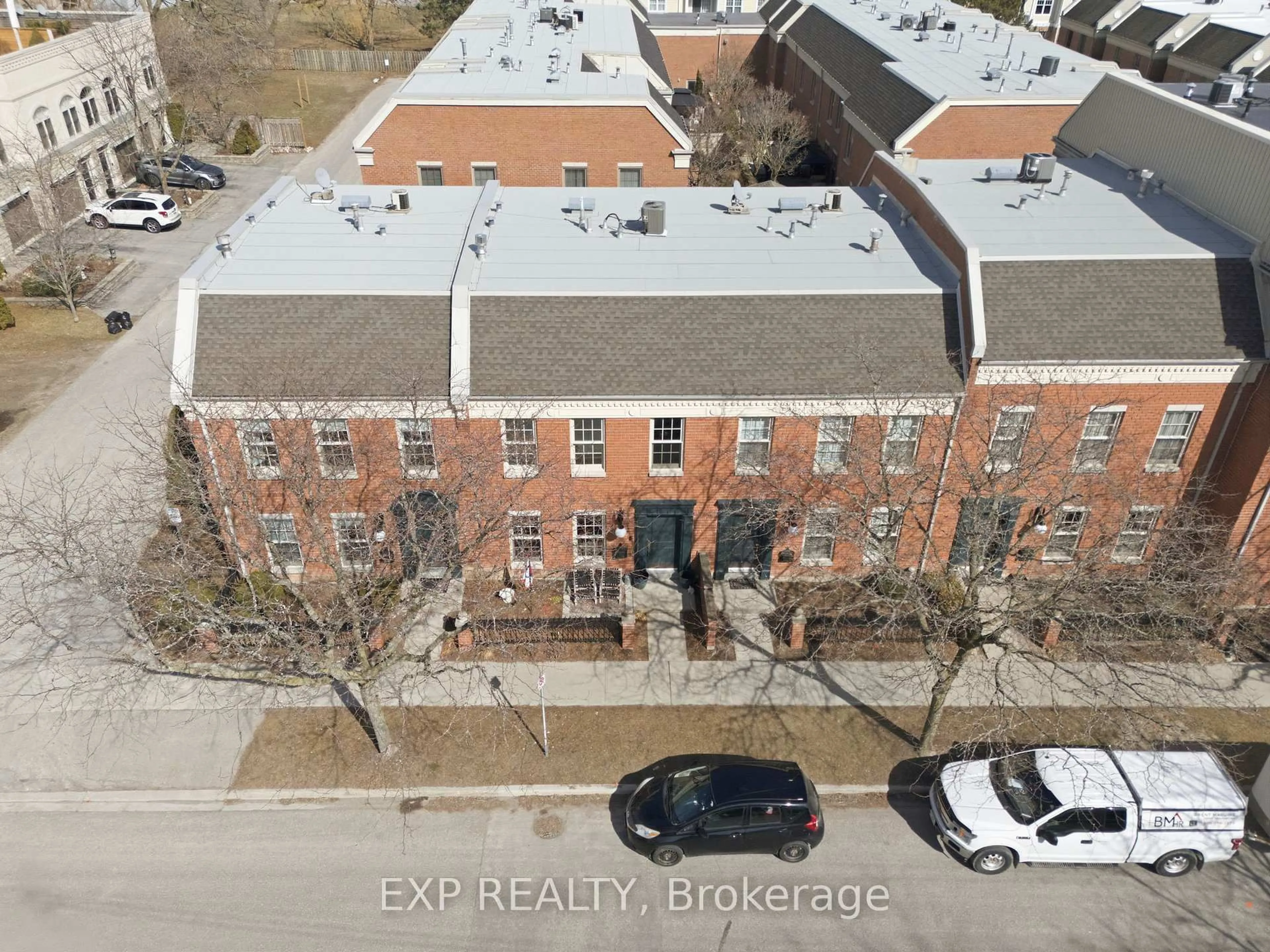 A pic from outside/outdoor area/front of a property/back of a property/a pic from drone, building for 146 Hibernia St #102, Cobourg Ontario K9A 3J8