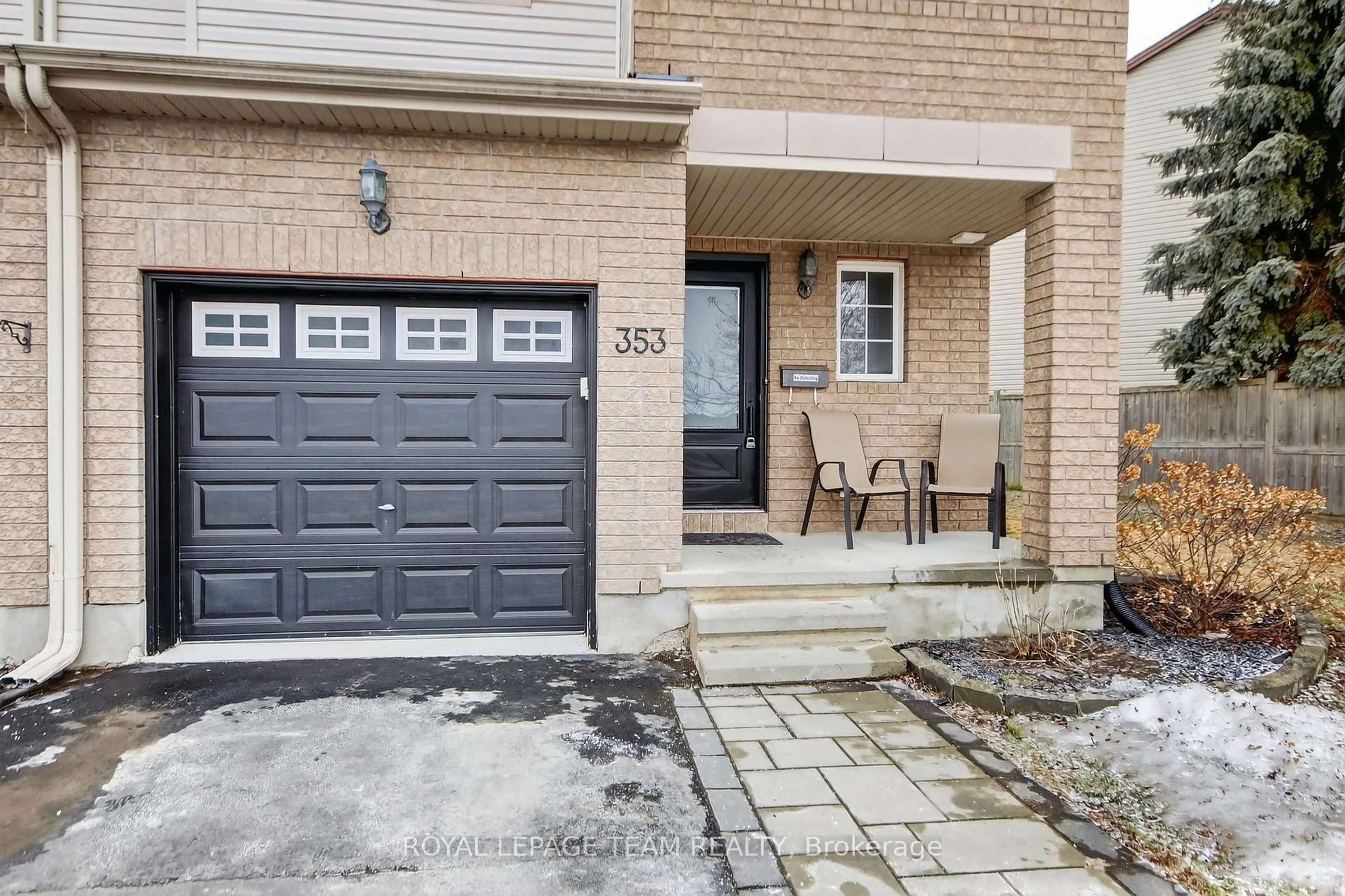 Unknown for 353 Brigitta St, Ottawa Ontario K2S 0H9