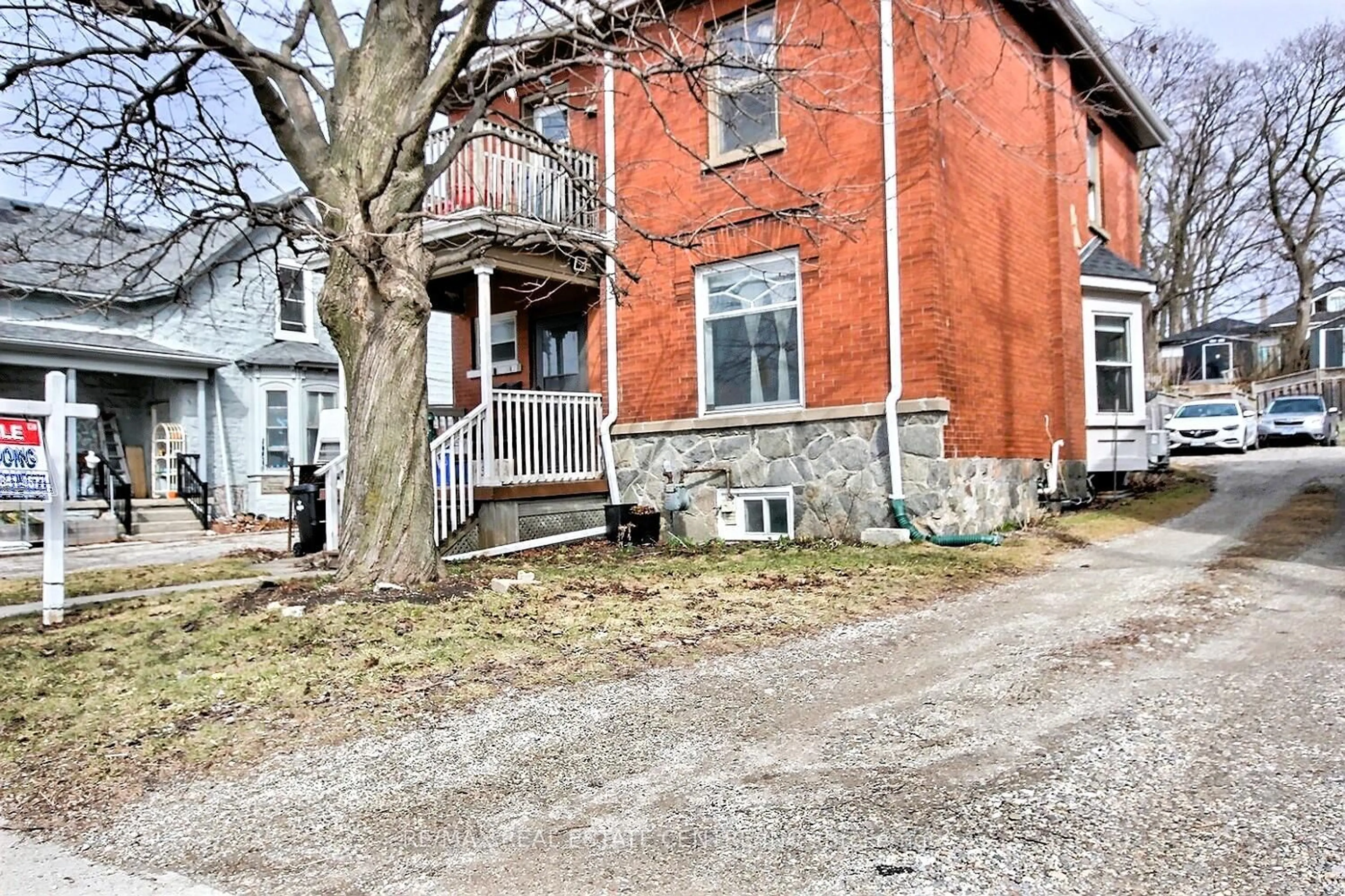 Home with brick exterior material, street for 223 Water Street N St, Cambridge Ontario N1R 3B9