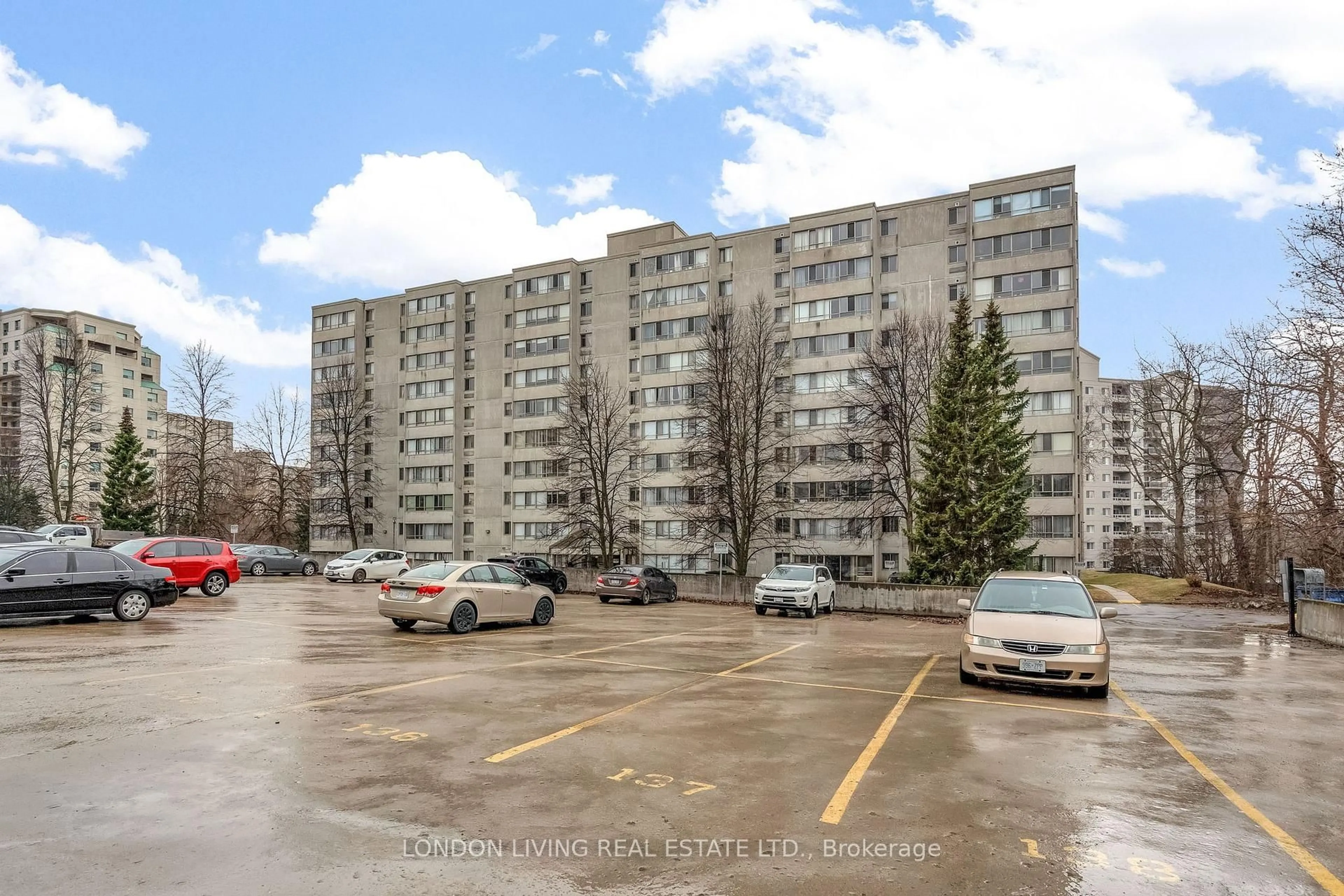 Parking for 570 Proudfoot Lane #312, London North Ontario N6H 4Z1