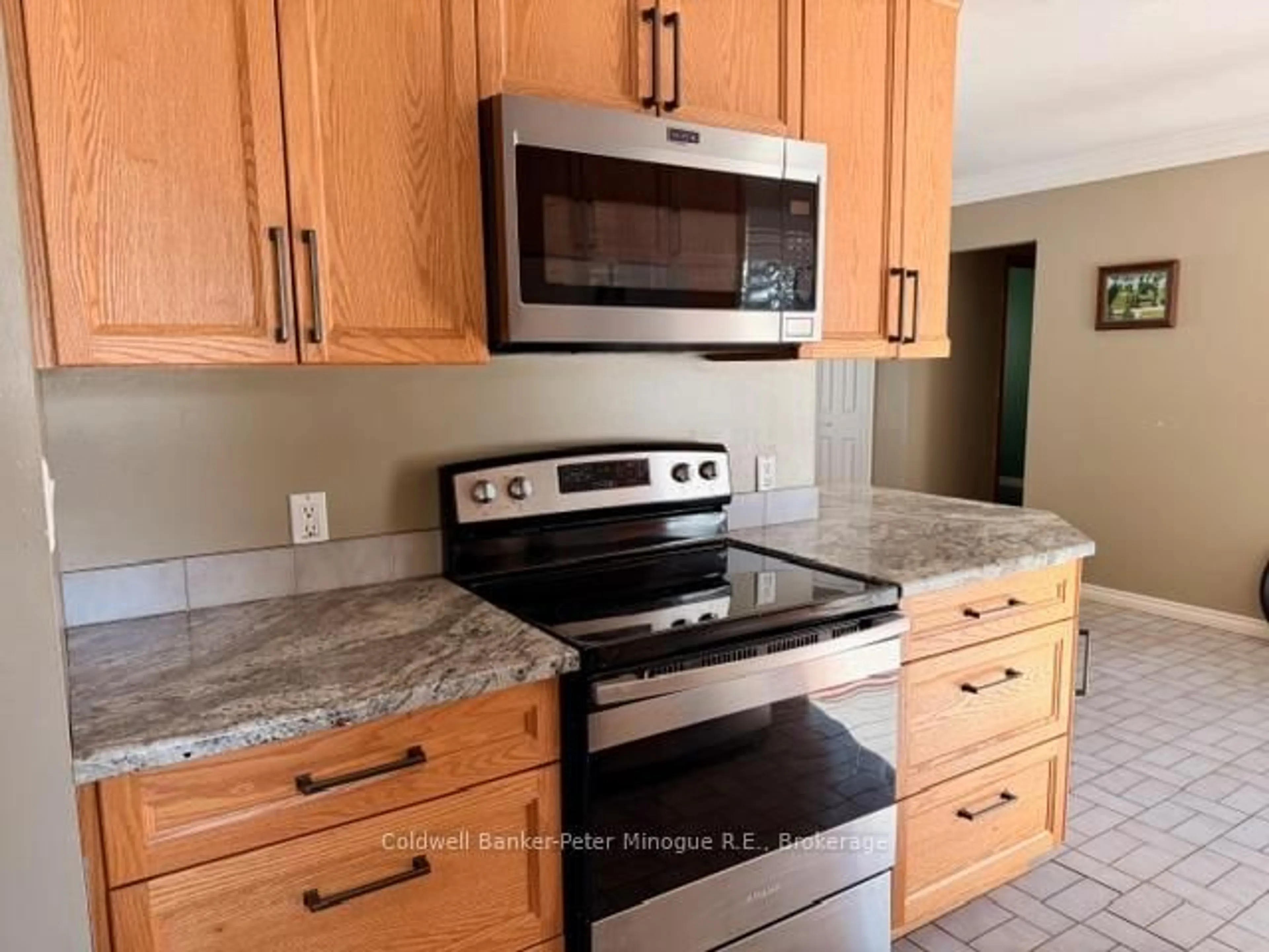 Standard kitchen, ceramic/tile floor for 376 Sabourin Rd, West Nipissing Ontario P2B 2P6
