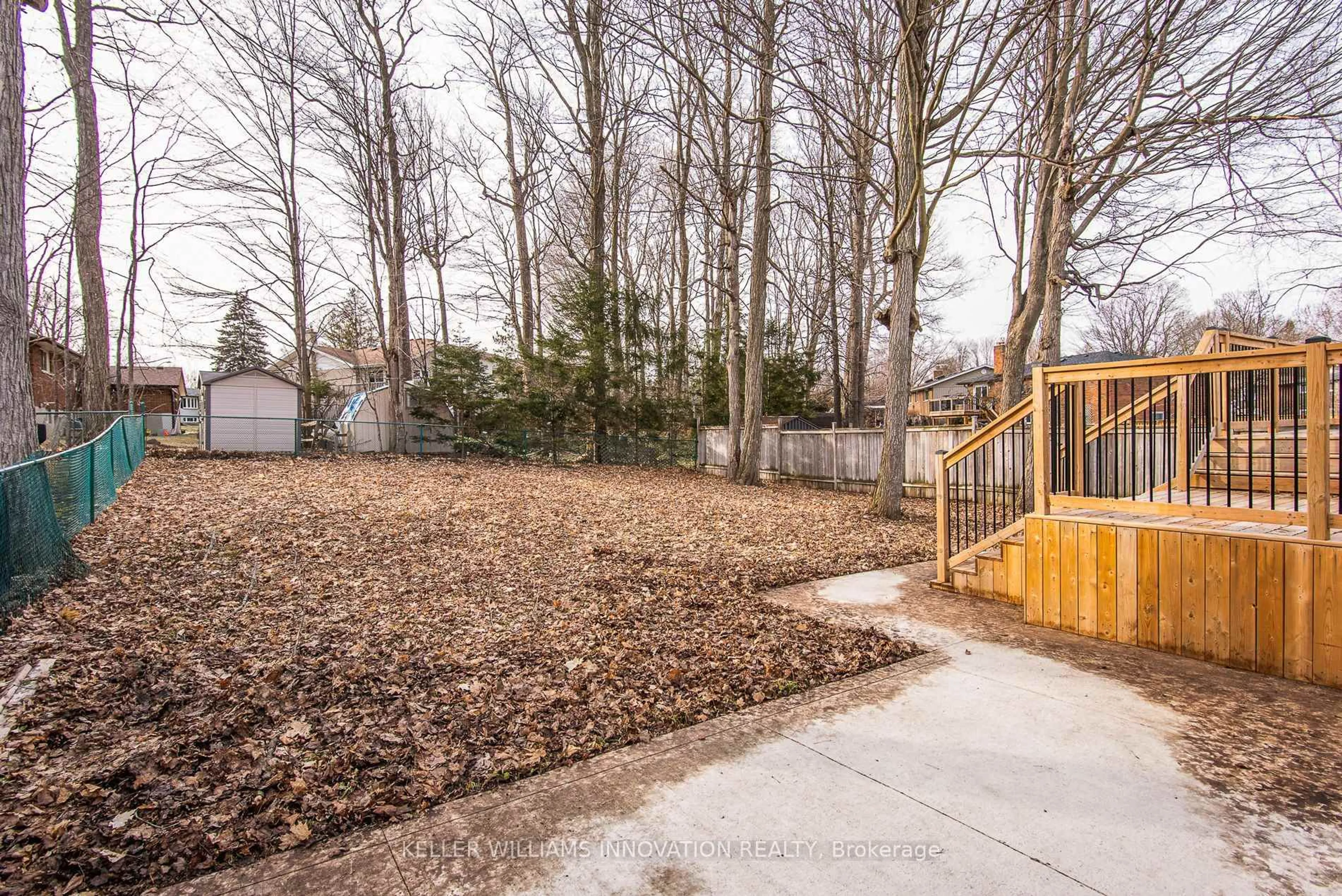 Patio, forest/trees view for 627 Glen Forrest Blvd, Waterloo Ontario N2L 4K1