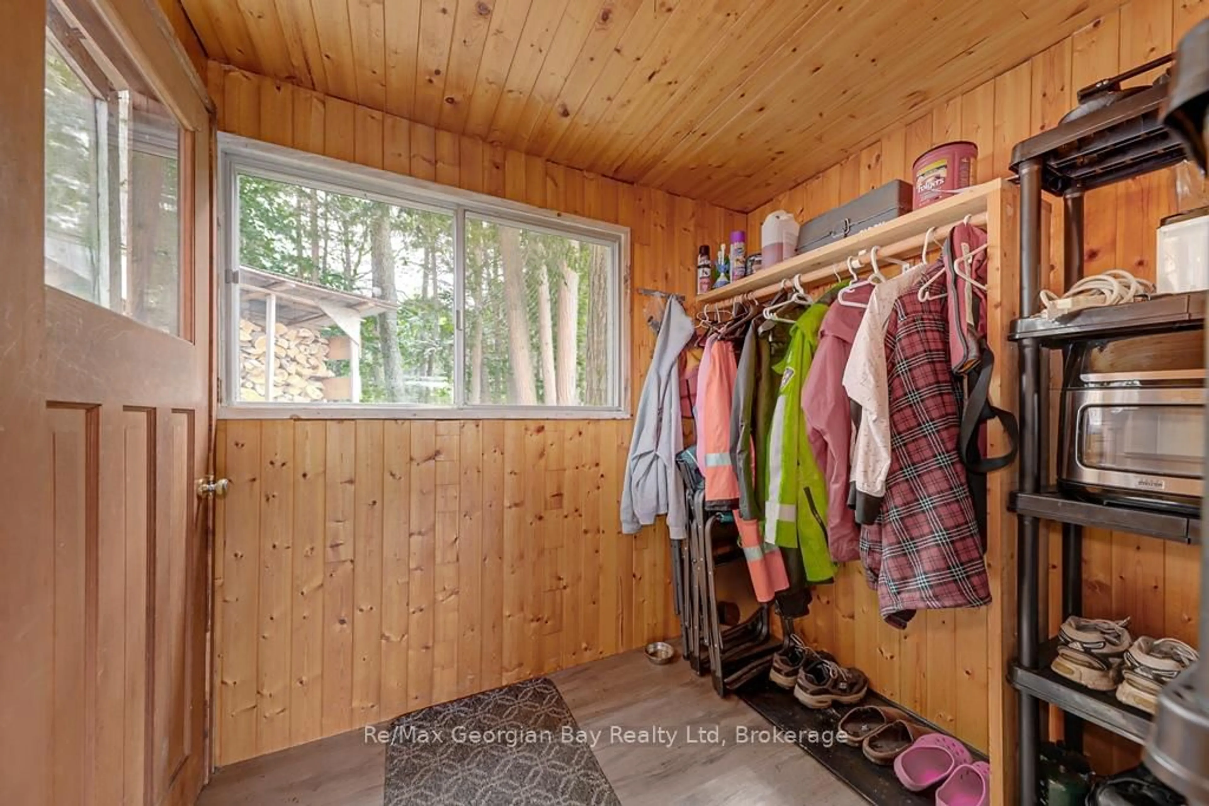 Storage room or clothes room or walk-in closet for 15SR405 SEVERN RIVER SHORE, Muskoka Lakes Ontario L0K 1E0